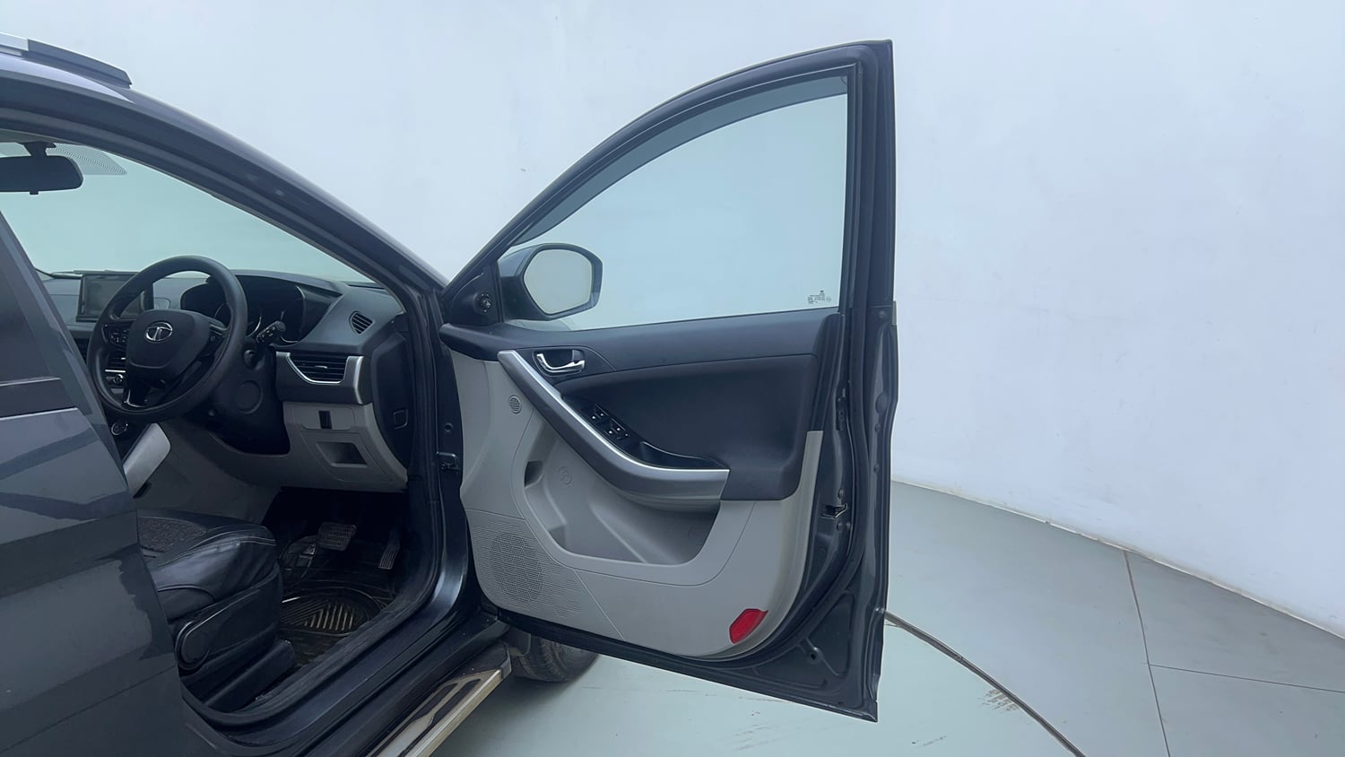 Used 2018 Tata Nexon XZA Plus Diesel Diesel Automatic interior RIGHT FRONT DOOR OPEN VIEW
