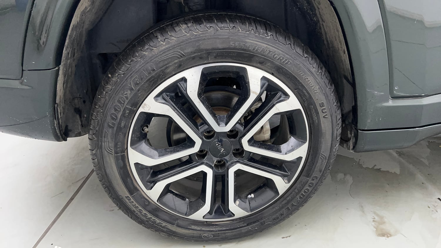 Used 2022 Jeep Compass Model S (O) Diesel 4x4 AT Diesel Automatic tyres RIGHT REAR TYRE RIM VIEW