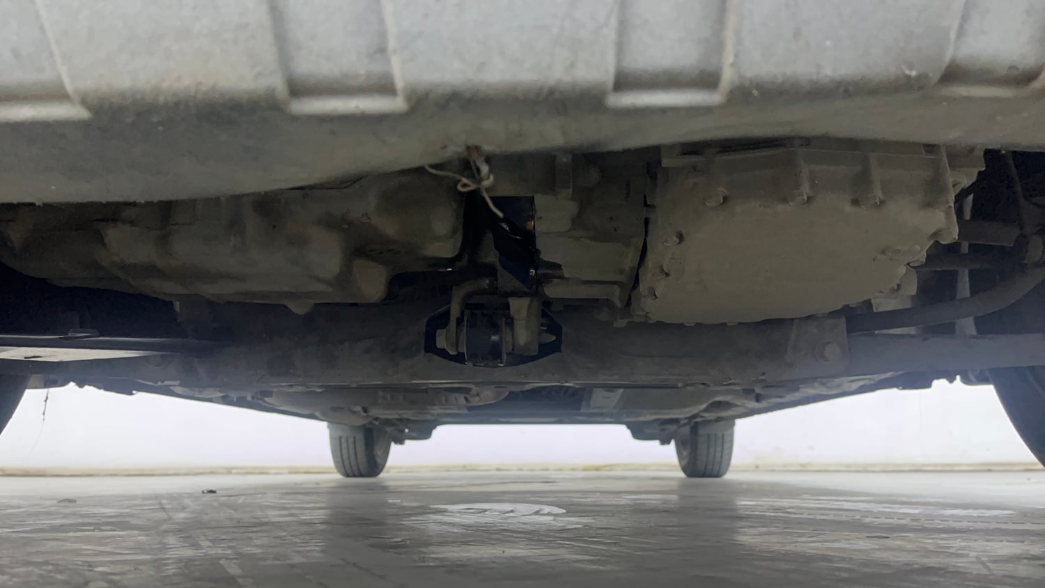 Used 2015 Honda City VX CVT Petrol Automatic extra FRONT LEFT UNDERBODY VIEW