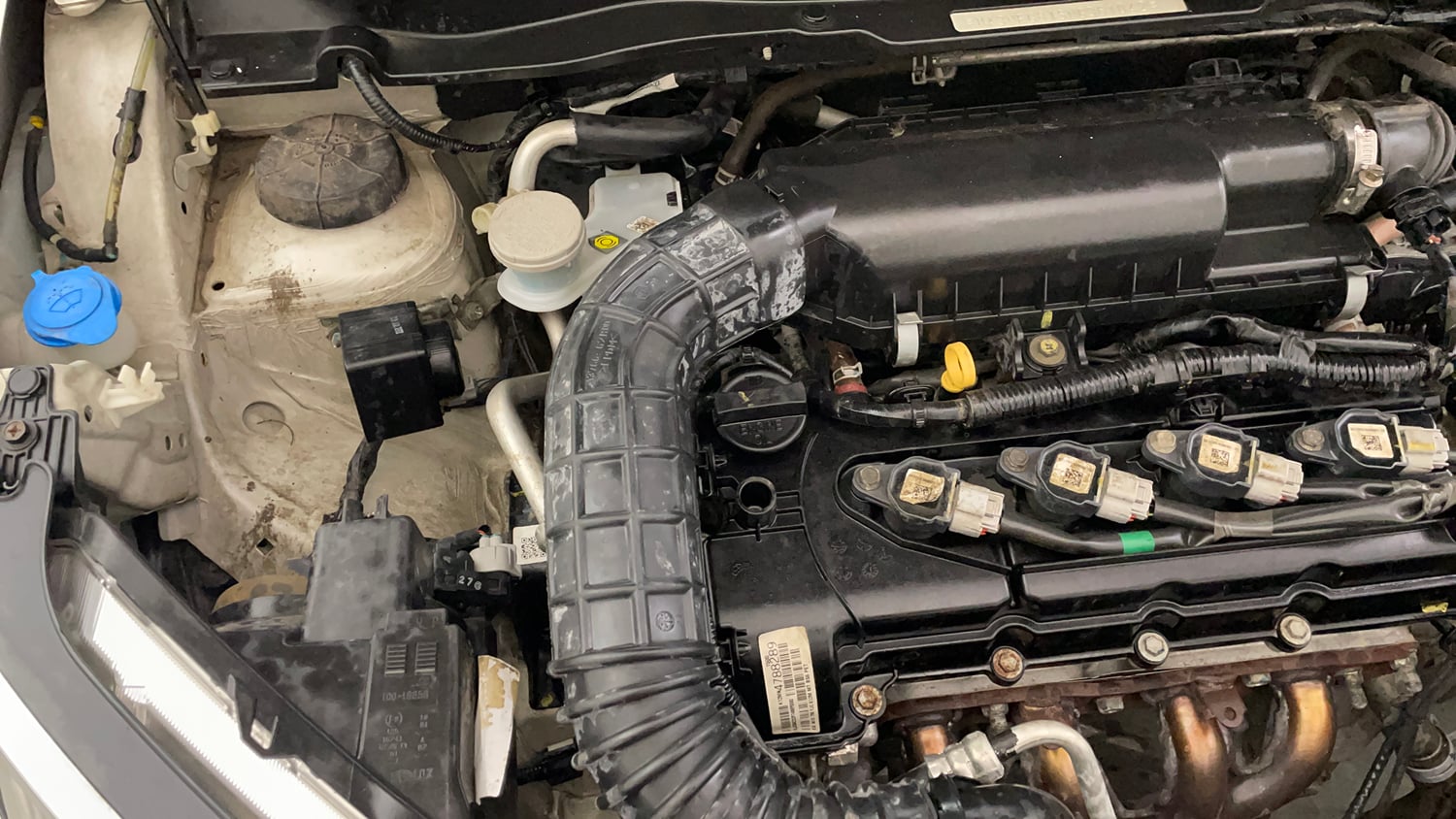 Used 2022 Maruti Suzuki Ignis Zeta 1.2 MT Petrol Manual engine ENGINE RIGHT SIDE VIEW