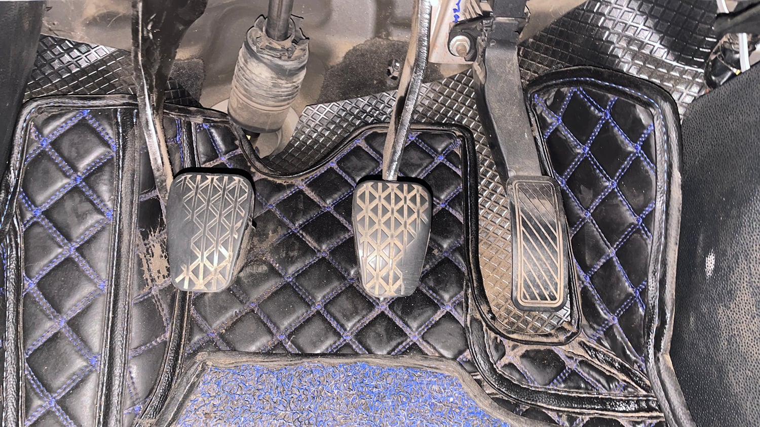Used 2019 Ford EcoSport Titanium + 1.5L TDCi Diesel Manual interior PEDALS VIEW