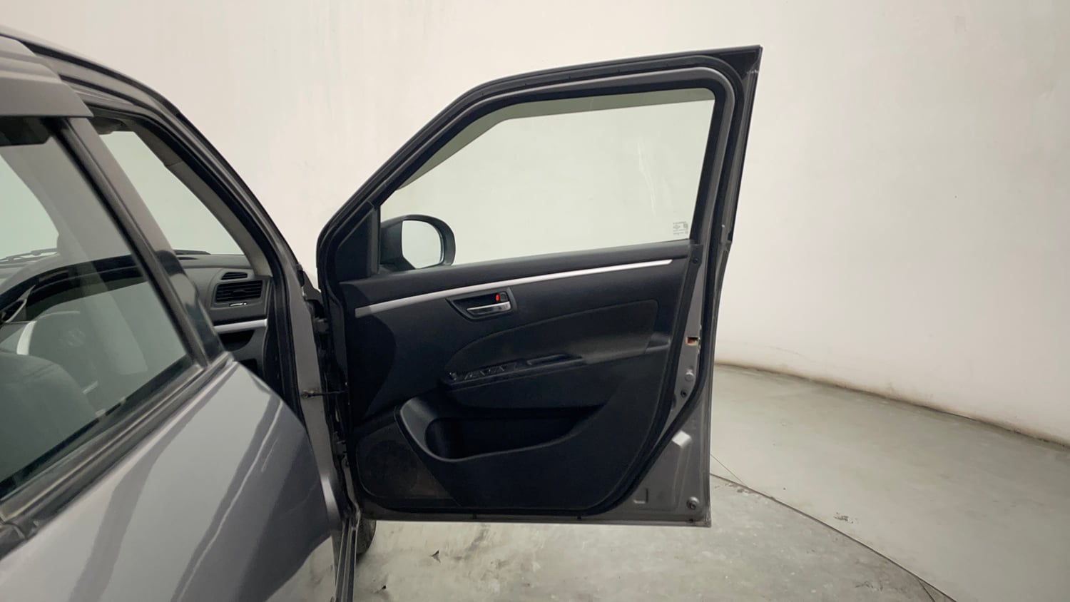 Used 2012 Maruti Suzuki Swift VXi Petrol Manual interior RIGHT FRONT DOOR OPEN VIEW