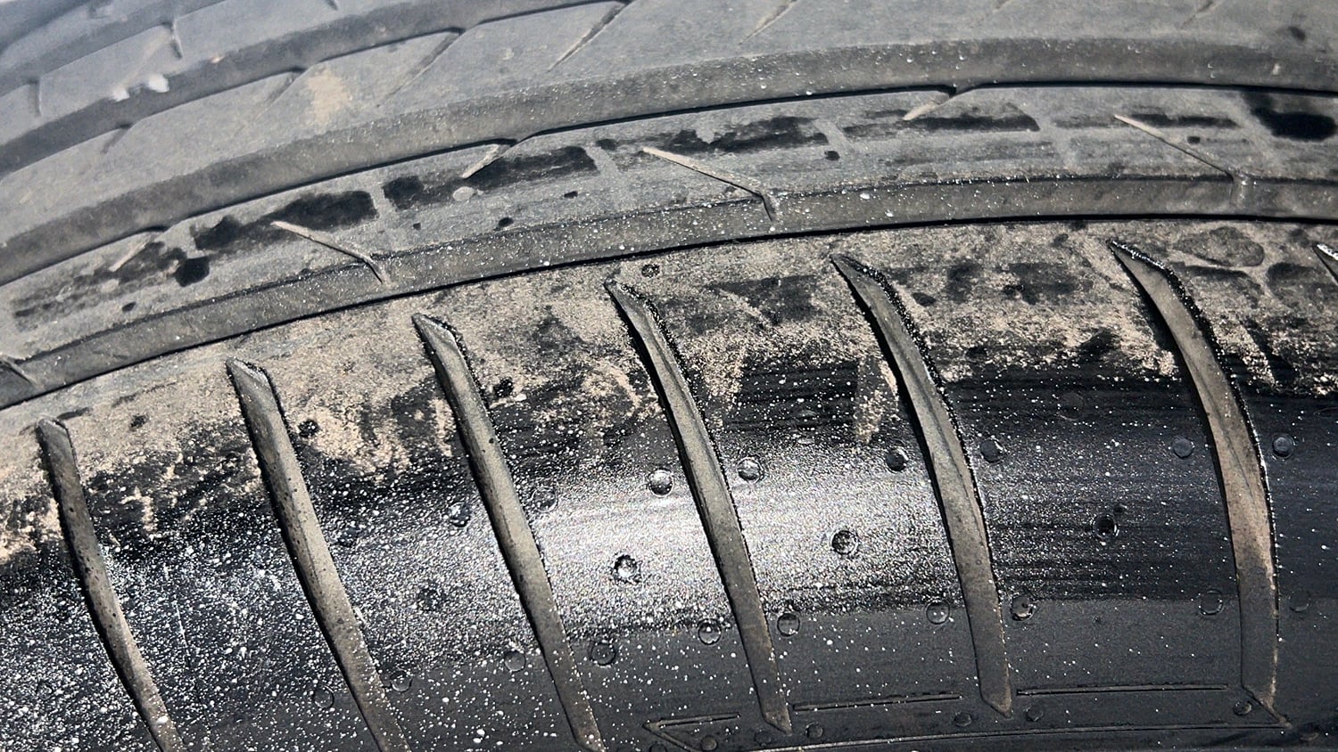 Used 2014 Maruti Suzuki Swift Dzire ZXI Petrol Manual tyres LEFT REAR TYRE TREAD VIEW
