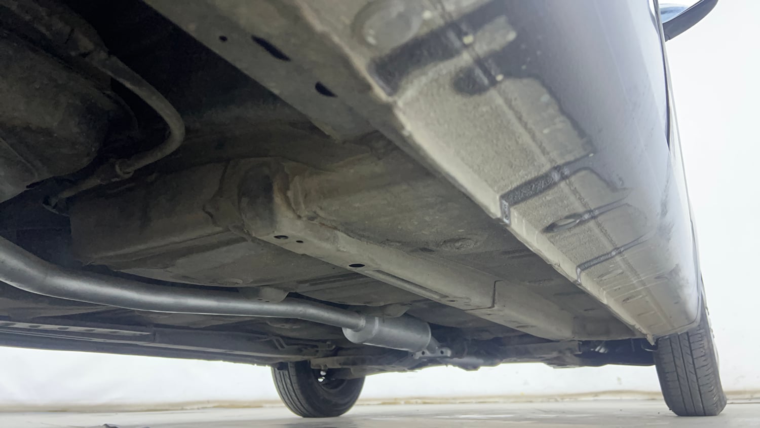 Used 2013 Hyundai i10 Magna 1.2 Kappa2 Petrol Manual extra REAR RIGHT UNDERBODY VIEW