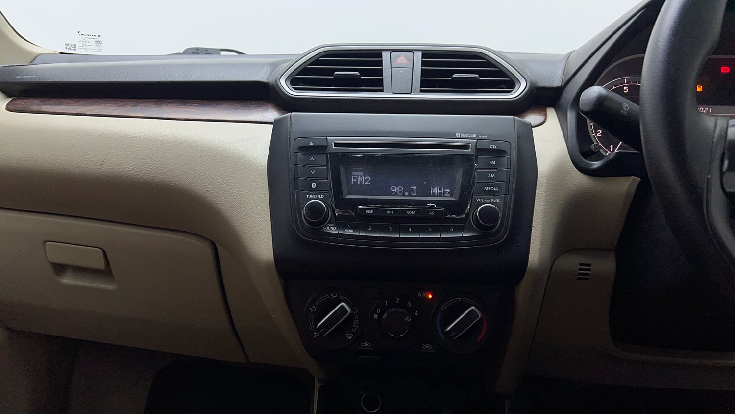 Used 2017 Maruti Suzuki Dzire VXi Petrol Manual interior MUSIC SYSTEM & AC CONTROL VIEW
