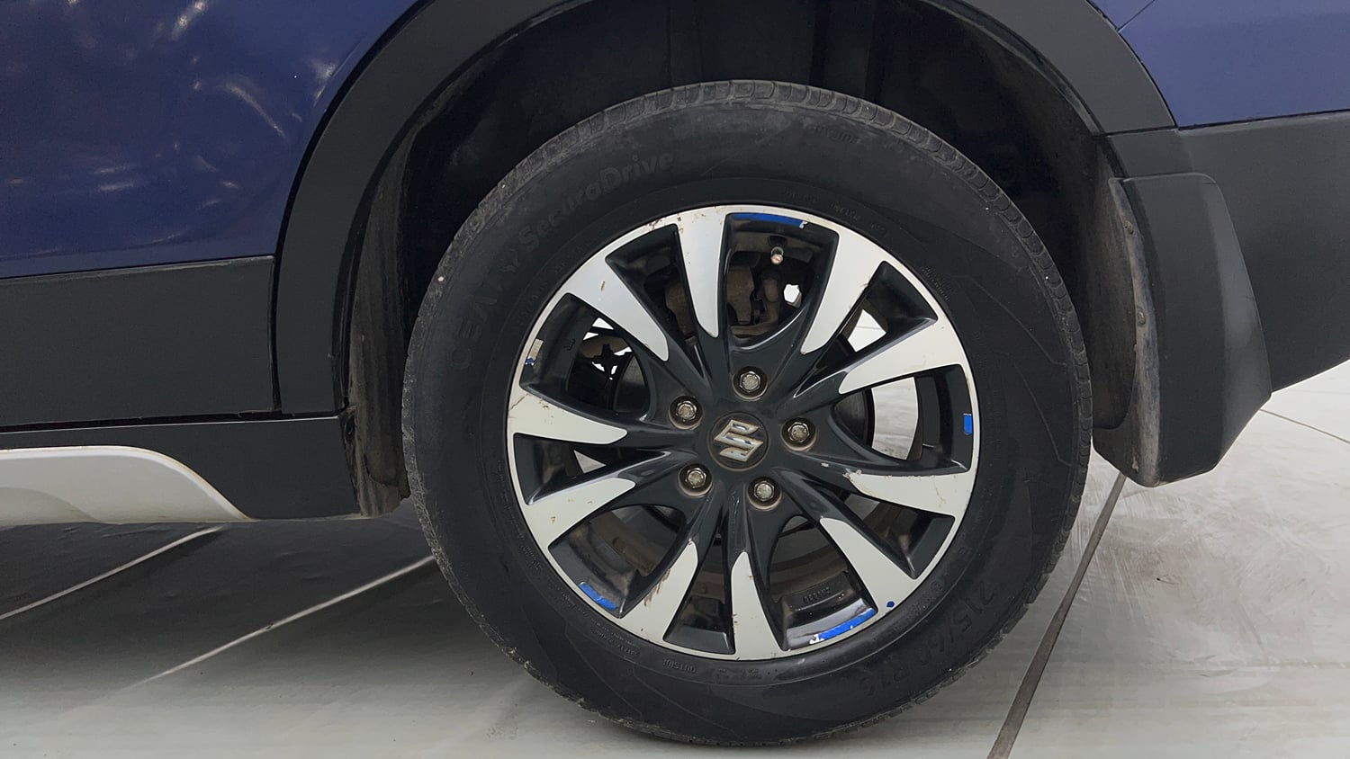 Used 2018 Maruti Suzuki S-Cross Zeta 1.3 Diesel Manual tyres LEFT REAR TYRE RIM VIEW