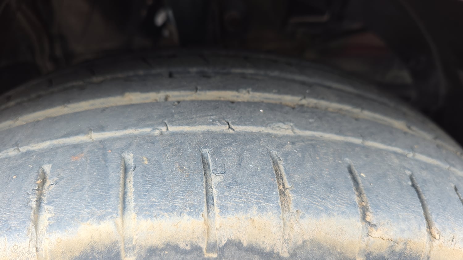 Used 2023 Toyota Glanza V Petrol Manual tyres RIGHT FRONT TYRE TREAD VIEW