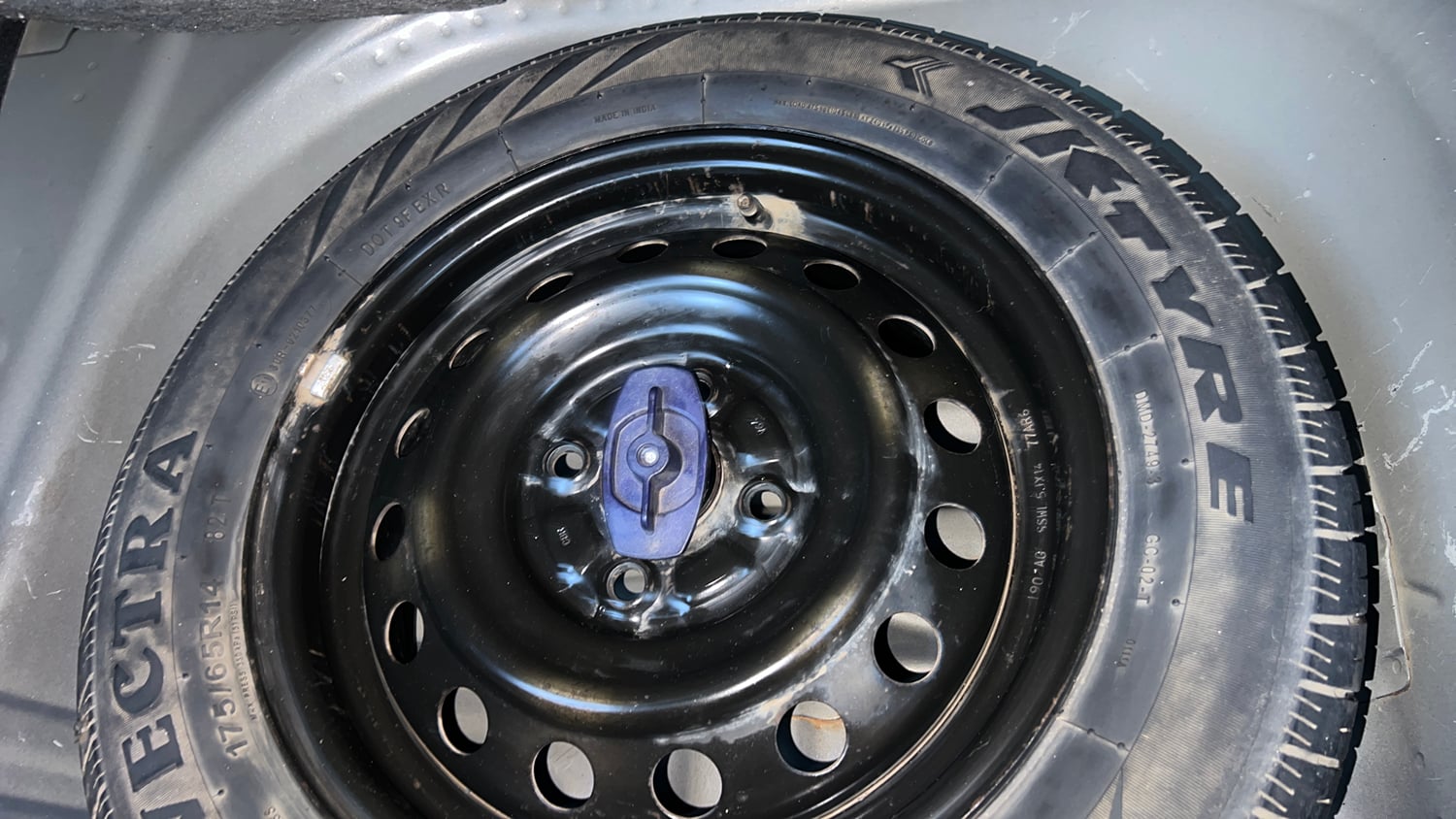 Used 2019 Maruti Suzuki Wagon R ZXi 1.2 Petrol Manual tyres SPARE TYRE VIEW