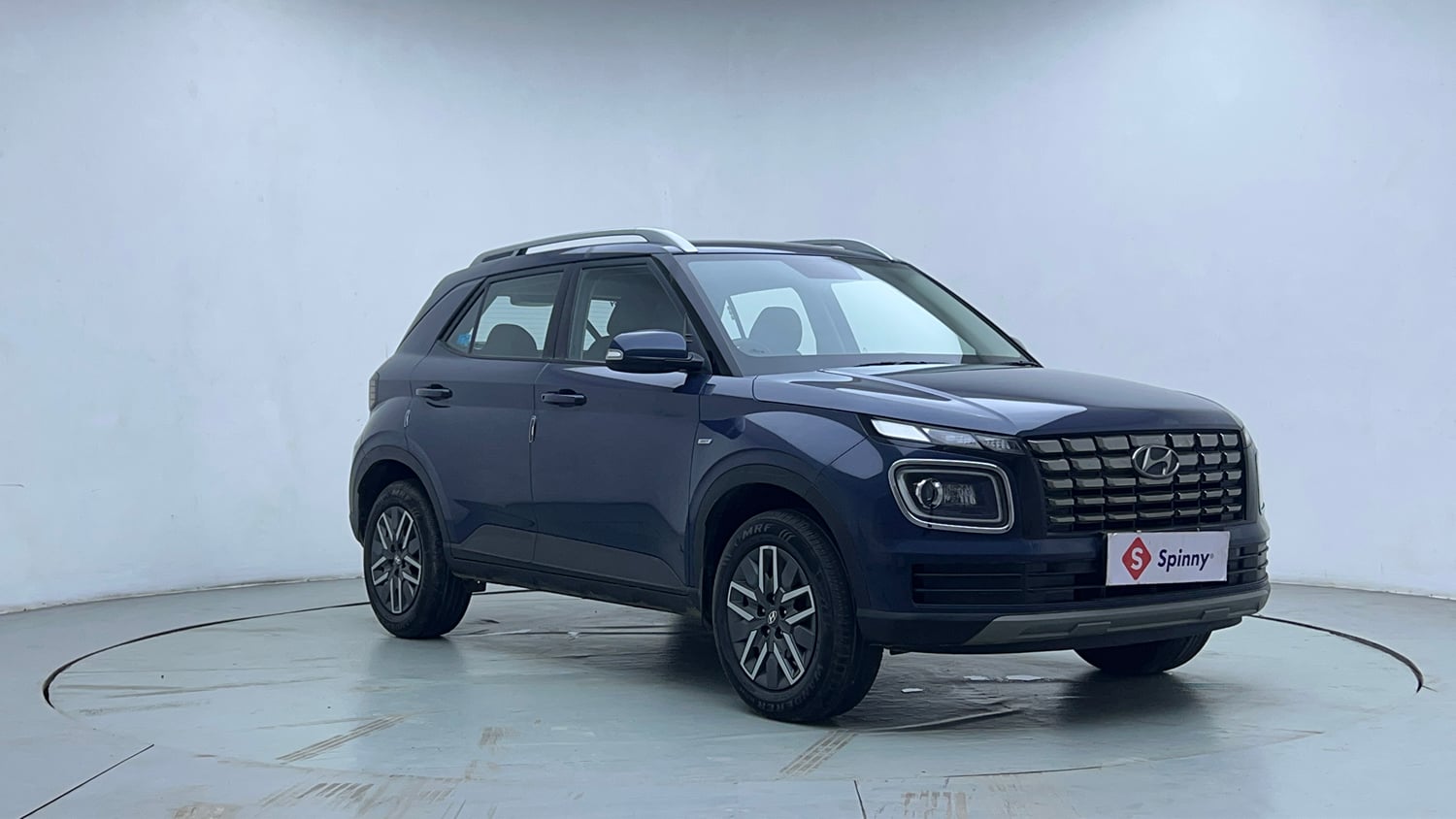 Used 2022 Hyundai Venue S(O) 1.0 Turbo iMT Petrol Manual exterior RIGHT FRONT CORNER VIEW
