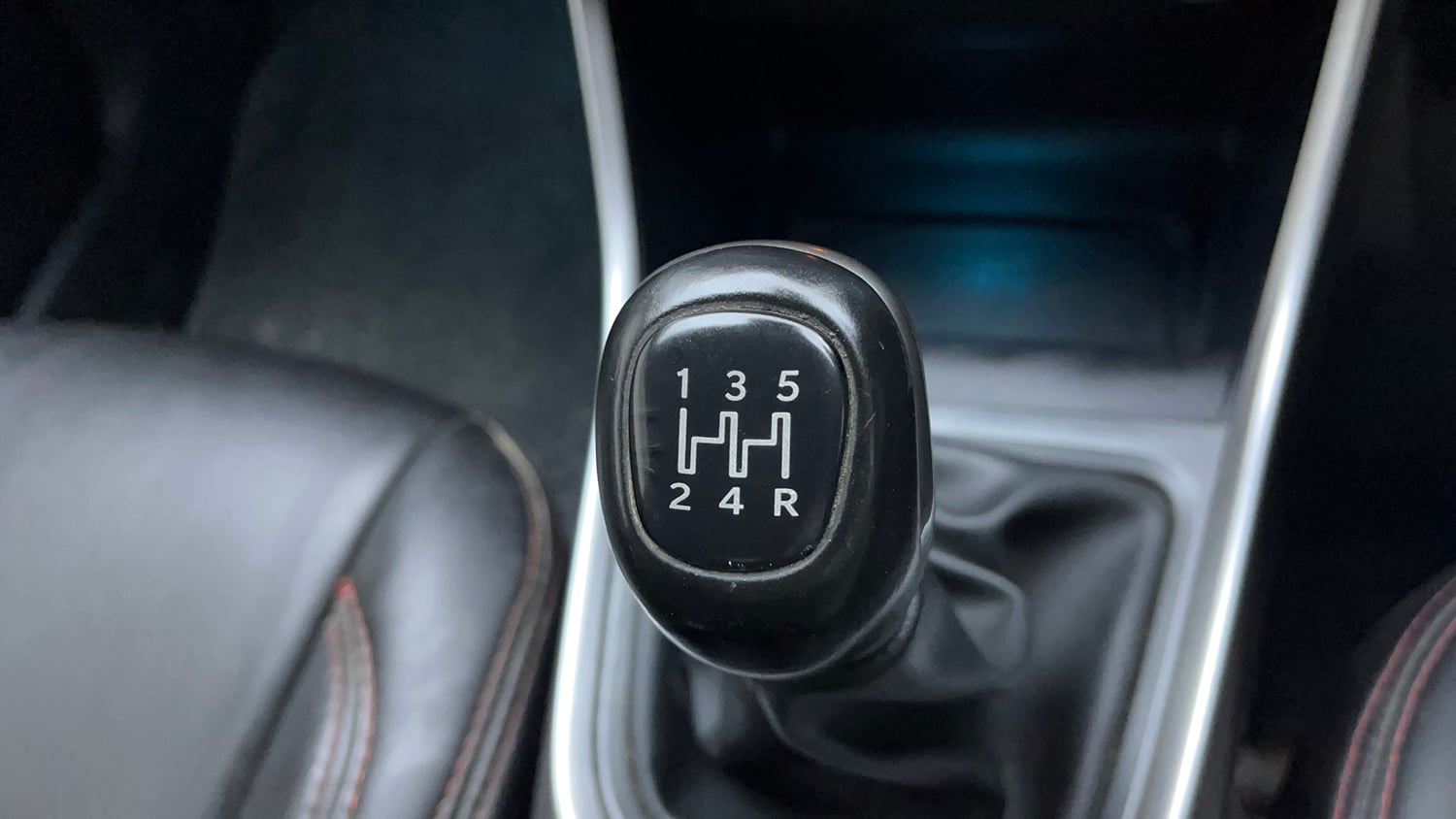 Used 2023 Tata Altroz XZ Diesel Diesel Manual interior GEAR  KNOB VIEW