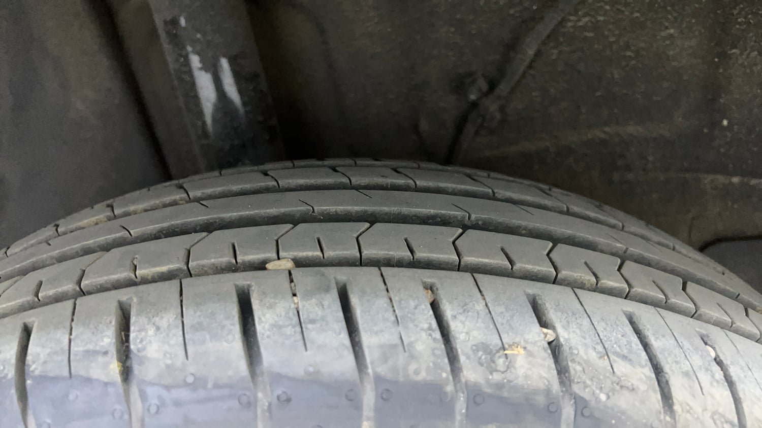Used 2024 Tata Punch Adventure Rhythm Pack MT Petrol Manual tyres RIGHT REAR TYRE TREAD VIEW