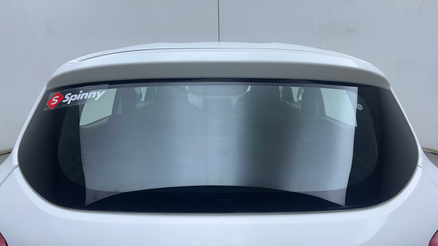 Used 2015 Renault Kwid RXT Petrol Manual exterior BACK WINDSHIELD VIEW