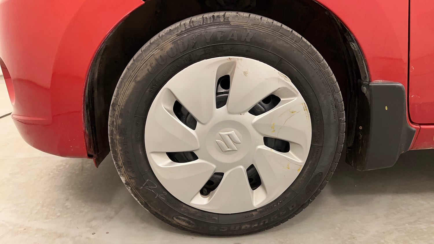 Used 2014 Maruti Suzuki Celerio VXi AMT Petrol Automatic tyres LEFT FRONT TYRE RIM VIEW