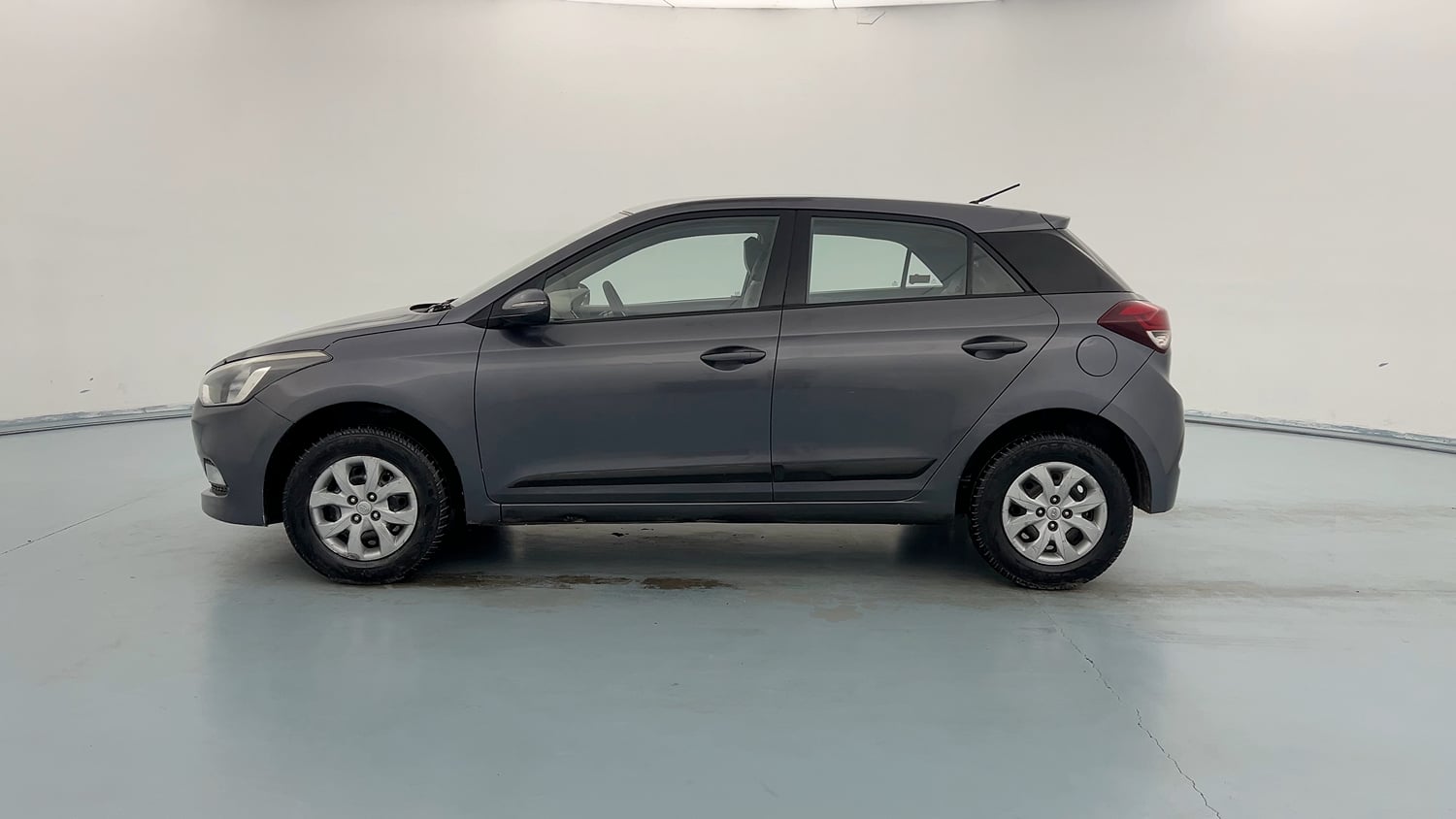 Used 2017 Hyundai Elite i20 Sportz 1.2 Petrol Manual exterior LEFT SIDE VIEW