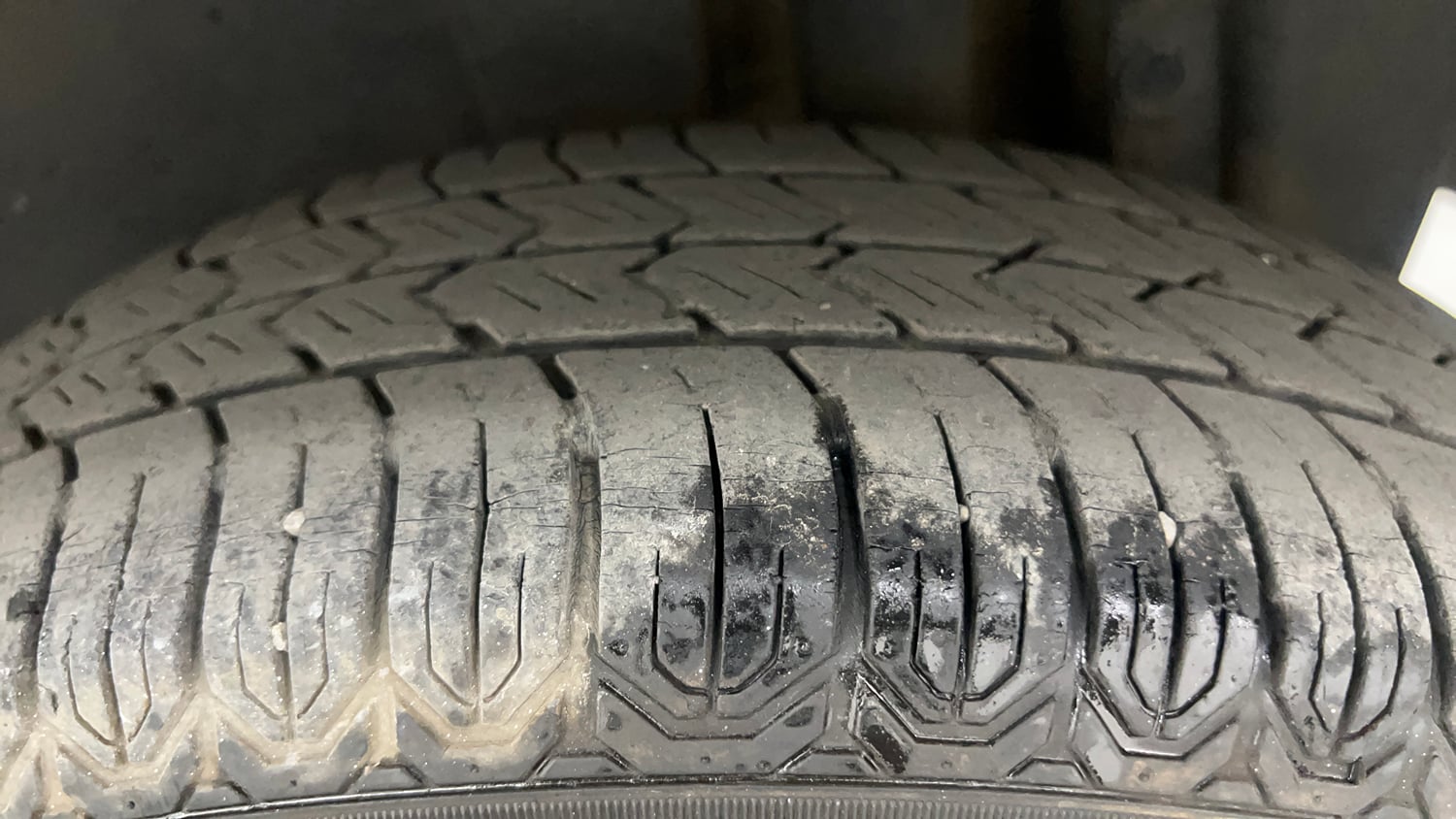 Used 2012 Maruti Suzuki Swift VXi Petrol Manual tyres LEFT REAR TYRE TREAD VIEW