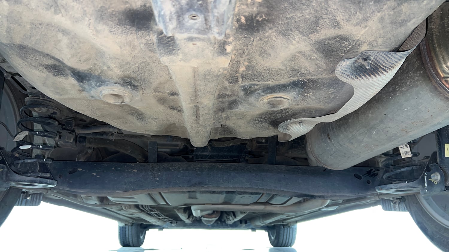 Used 2024 Hyundai Verna SX 1.5 Petrol MT Petrol Manual extra REAR UNDERBODY VIEW (TAKEN FROM REAR)