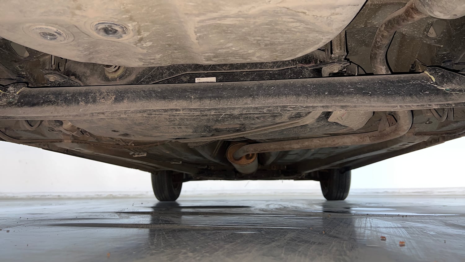 Used 2019 Maruti Suzuki Wagon R 1.0 VXi 1.0 Petrol Manual extra REAR UNDERBODY VIEW (TAKEN FROM REAR)