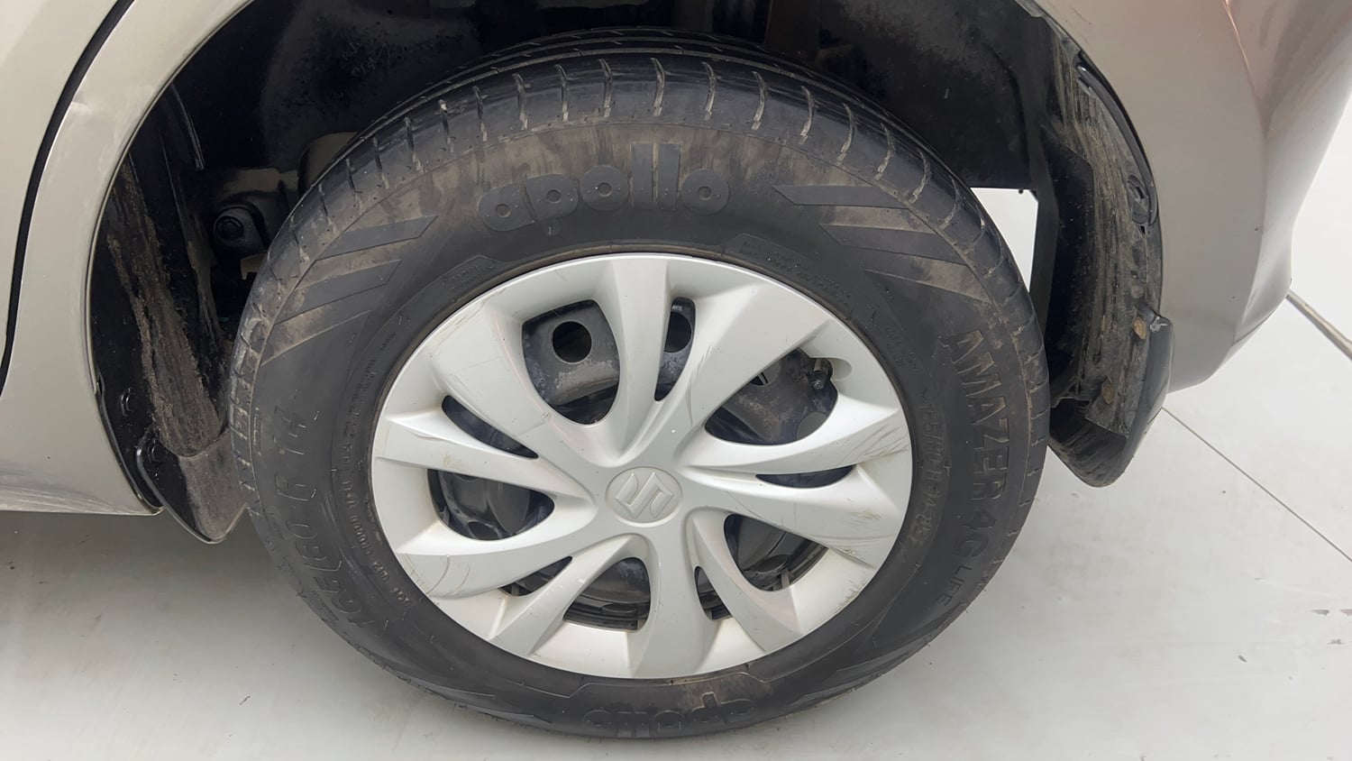 Used 2018 Maruti Suzuki Swift VXi Petrol Manual tyres LEFT REAR TYRE RIM VIEW