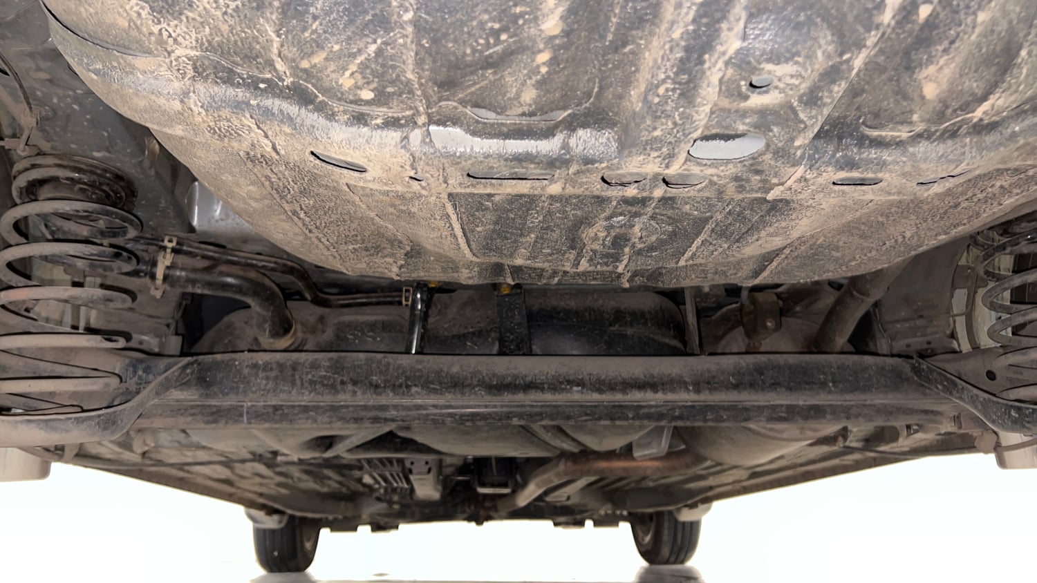 Used 2022 Honda Amaze VX CVT 1.2 Petrol Petrol Automatic extra REAR UNDERBODY VIEW (TAKEN FROM REAR)