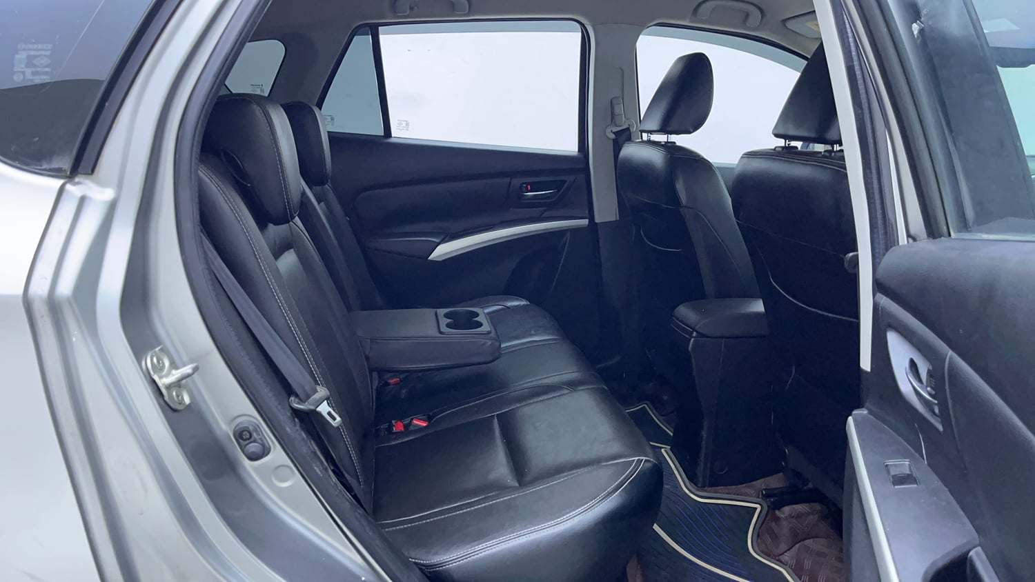 Used 2017 Maruti Suzuki S-Cross Alpha 1.6 Diesel Manual interior RIGHT SIDE REAR DOOR CABIN VIEW