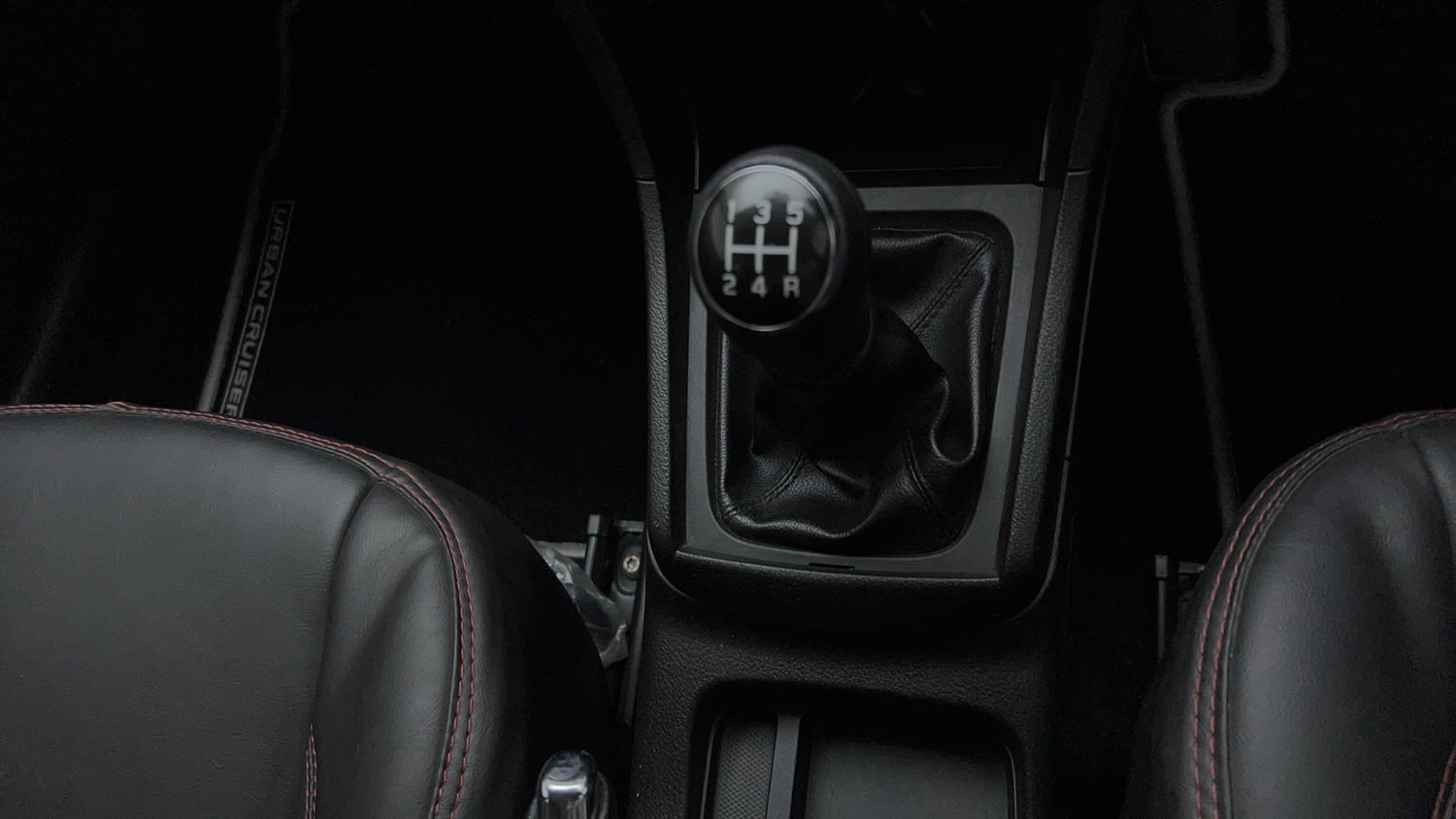 Used 2021 Toyota Urban Cruiser High Grade MT Petrol Manual interior GEAR  KNOB VIEW