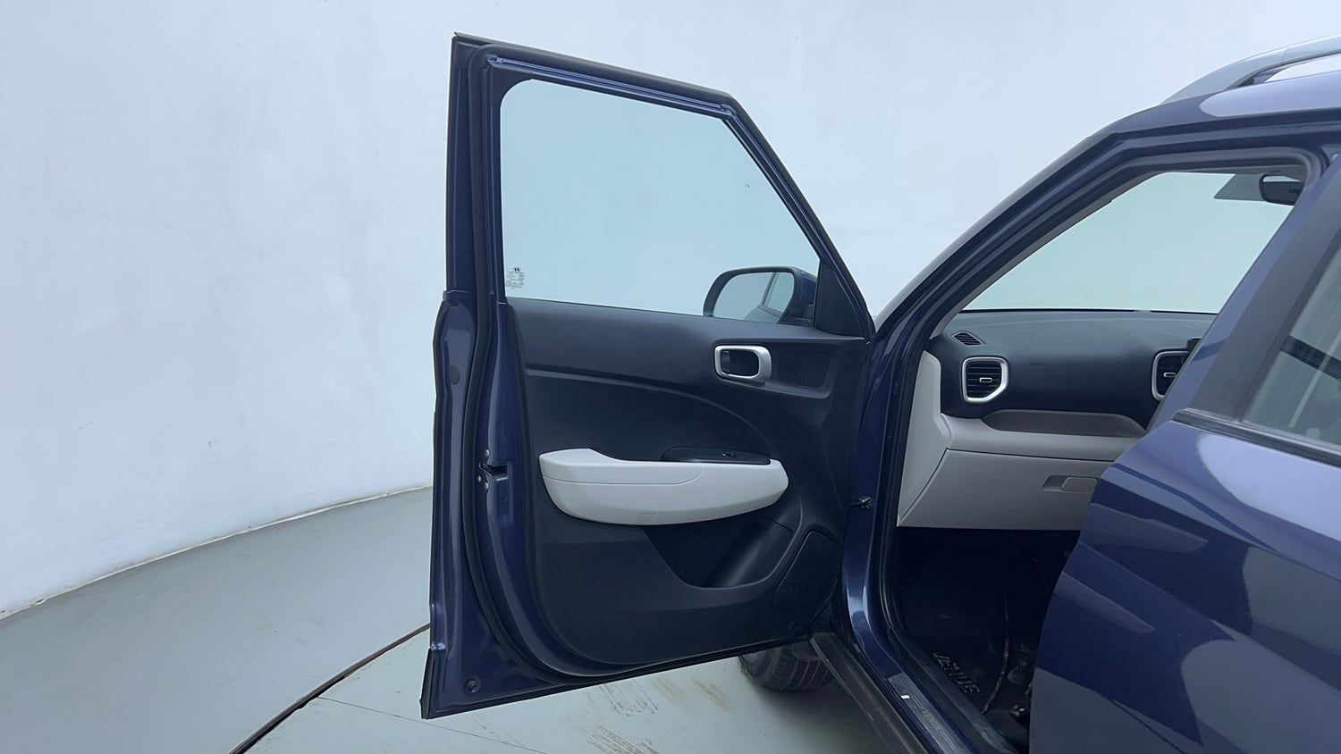 Used 2022 Hyundai Venue S(O) 1.0 Turbo iMT Petrol Manual interior LEFT FRONT DOOR OPEN VIEW