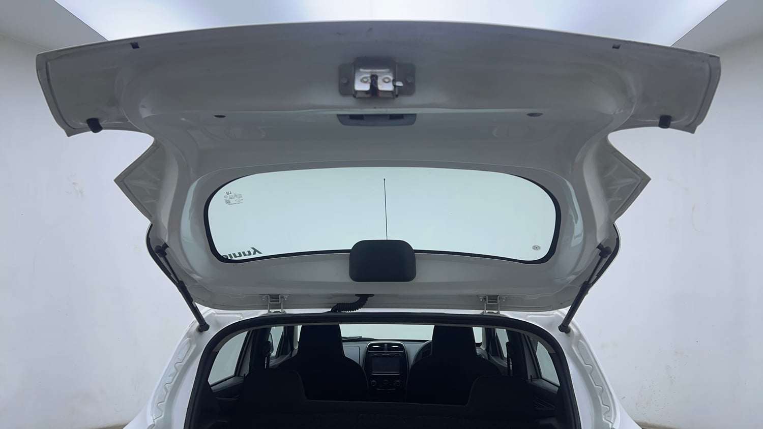 Used 2015 Renault Kwid RXT Petrol Manual interior DICKY DOOR OPEN VIEW