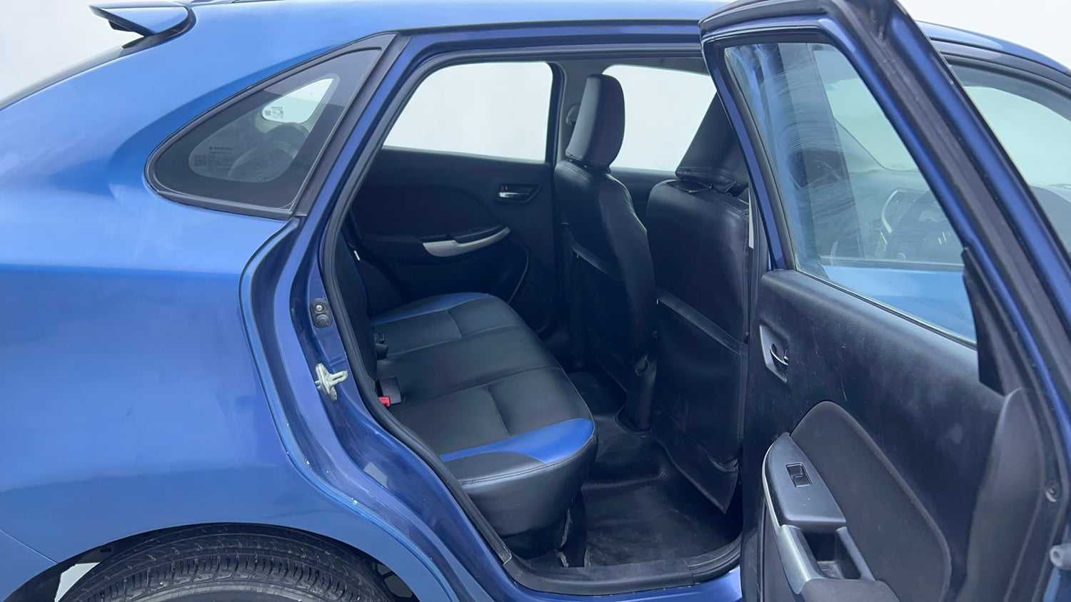 Used 2017 Maruti Suzuki Baleno Delta 1.2 Petrol Manual interior RIGHT SIDE REAR DOOR CABIN VIEW