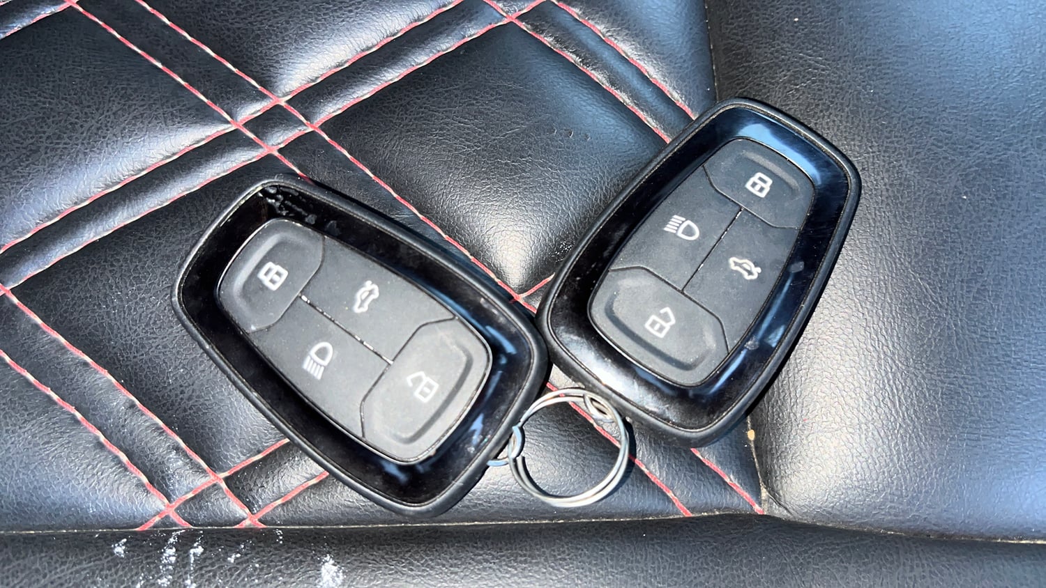 Used 2023 Tata Altroz XZ Diesel Diesel Manual extra CAR KEY VIEW
