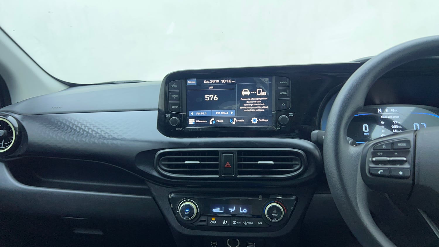 Used 2023 Hyundai Exter SX 1.2 AMT Petrol Automatic top_features Integrated (in-dash) music system