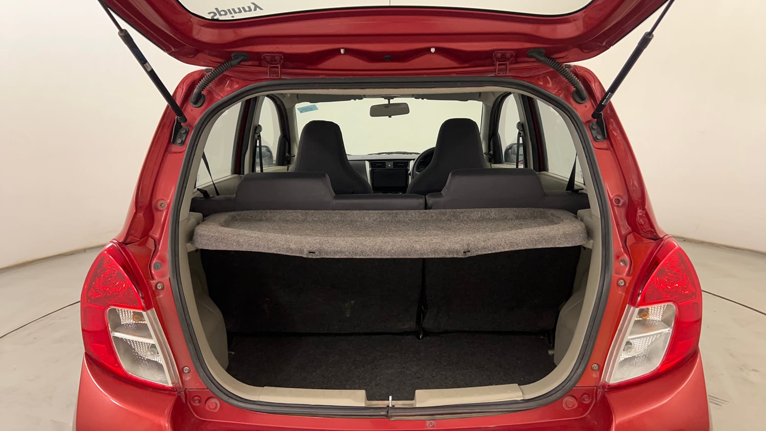 Used 2014 Maruti Suzuki Celerio VXi AMT Petrol Automatic interior DICKY INSIDE VIEW
