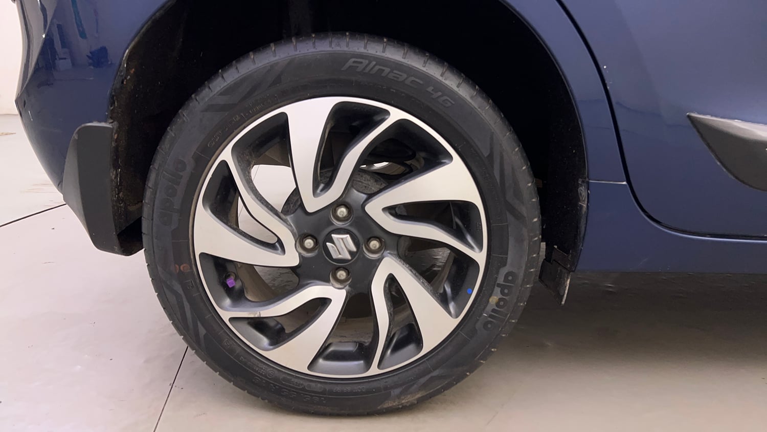 Used 2020 Maruti Suzuki Baleno Zeta Petrol Manual tyres RIGHT REAR TYRE RIM VIEW