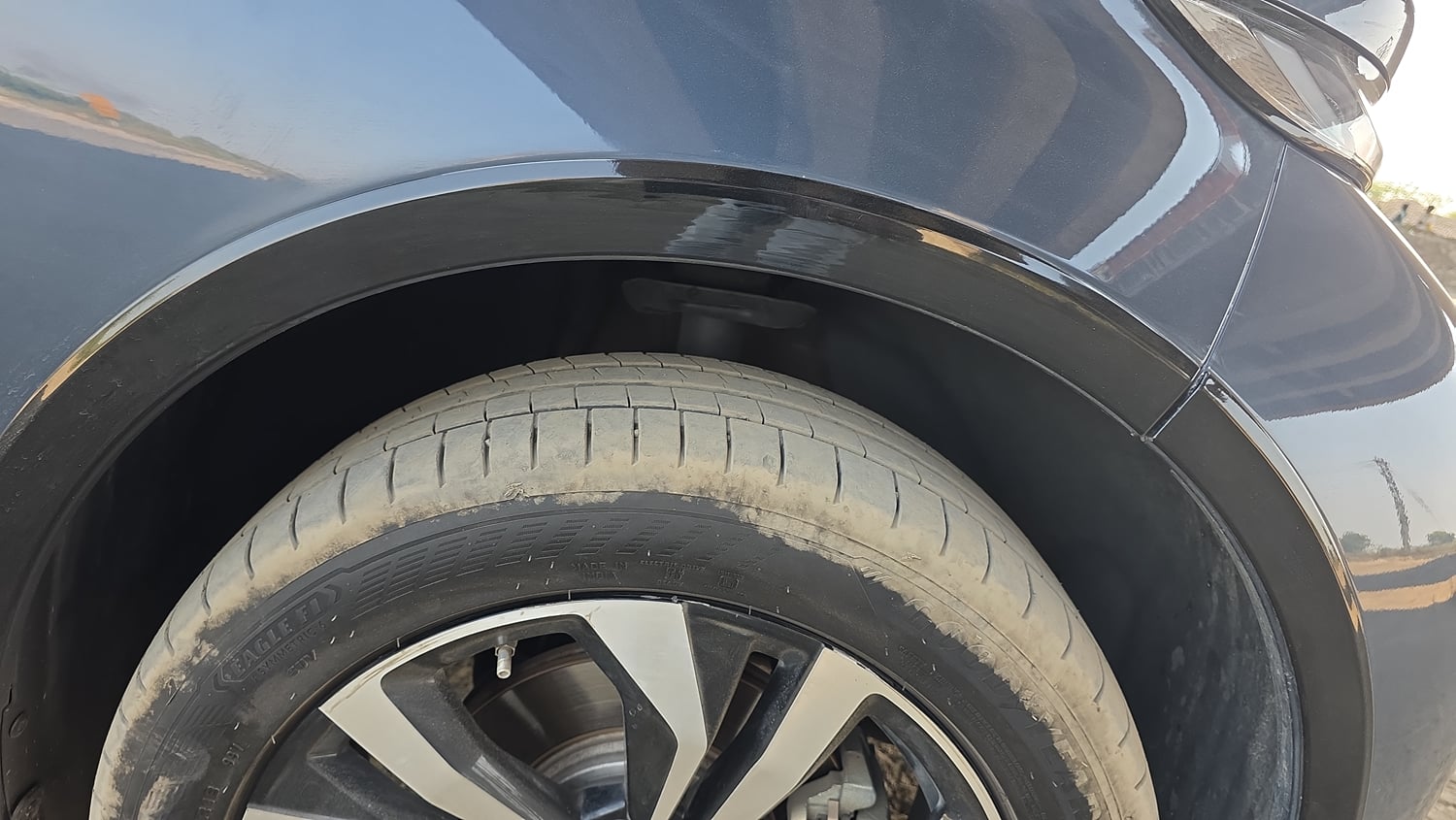 Used 2025 MG Motors Windsor EV Essence Pro Electric Automatic tyres RIGHT FRONT TYRE TREAD VIEW