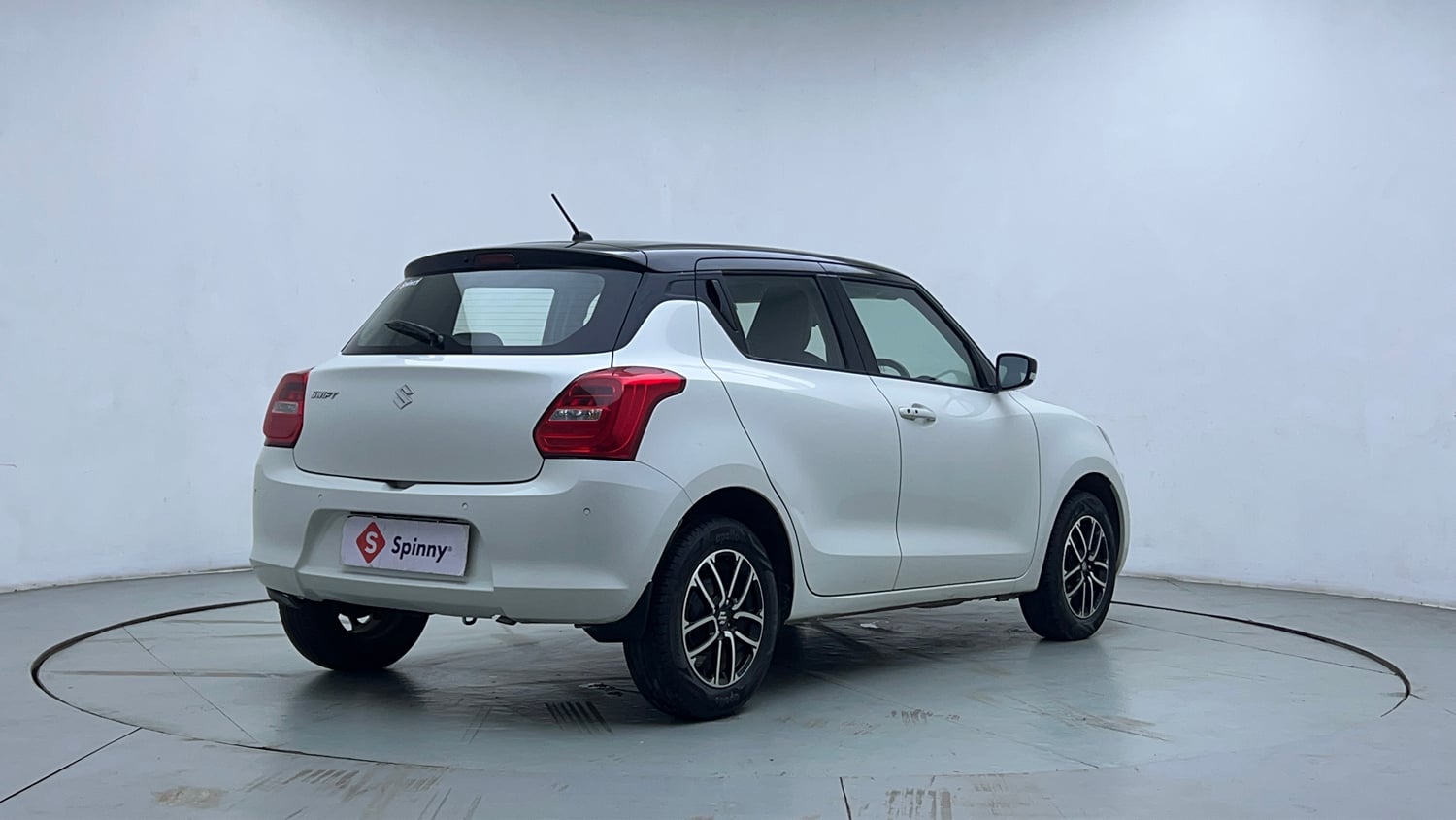 Used 2021 Maruti Suzuki Swift ZXi Plus Dual Tone Petrol Manual exterior RIGHT REAR CORNER VIEW