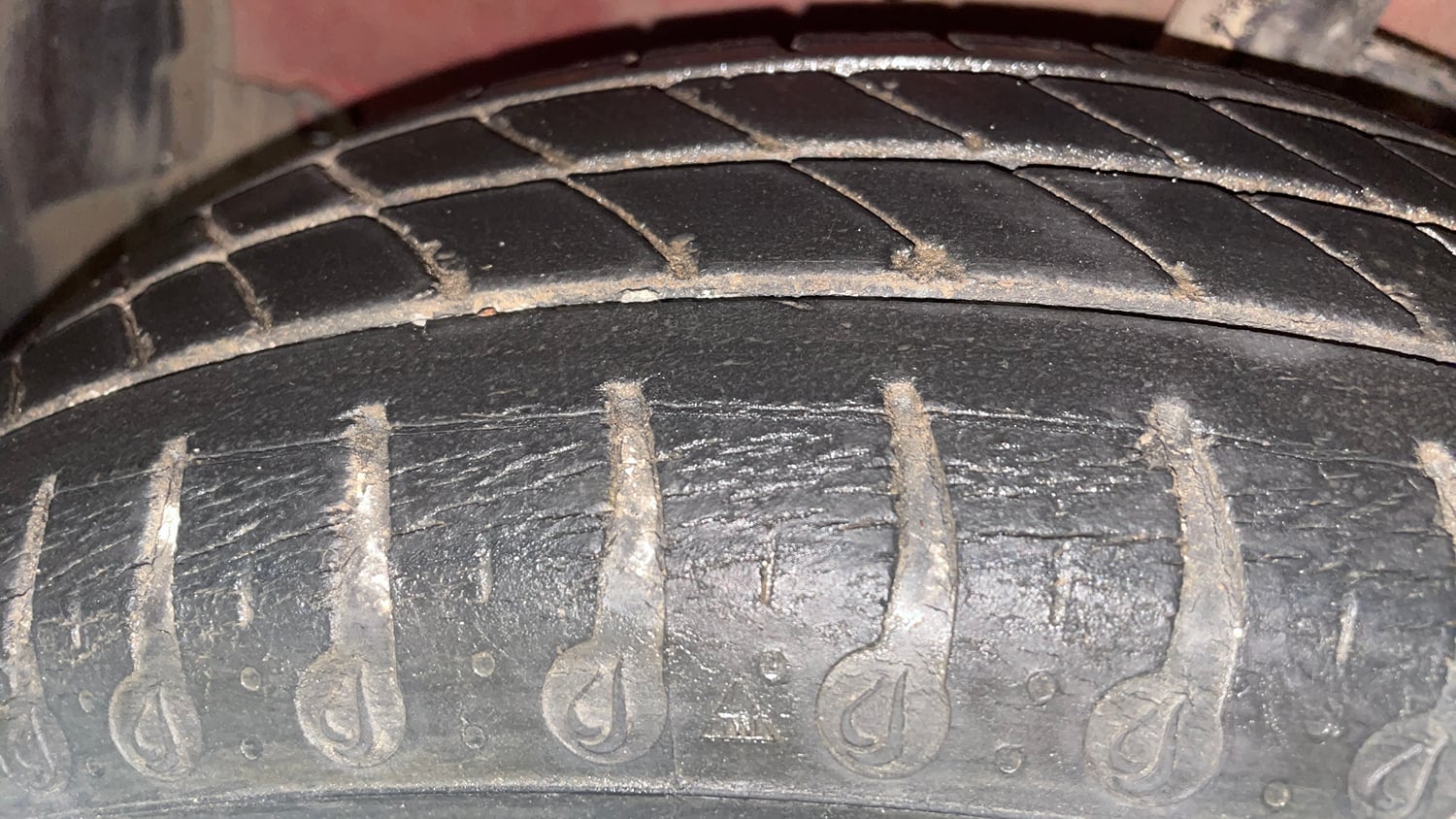 Used 2016 Maruti Suzuki Celerio ZXi AMT Petrol Automatic tyres LEFT FRONT TYRE TREAD VIEW