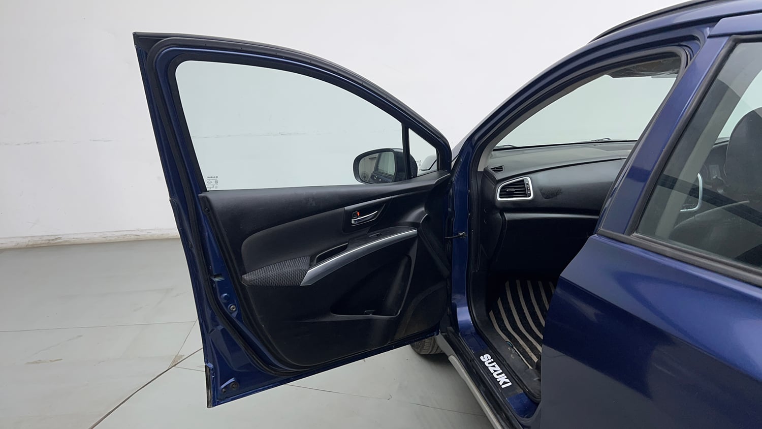 Used 2018 Maruti Suzuki S-Cross Zeta 1.3 Diesel Manual interior LEFT FRONT DOOR OPEN VIEW
