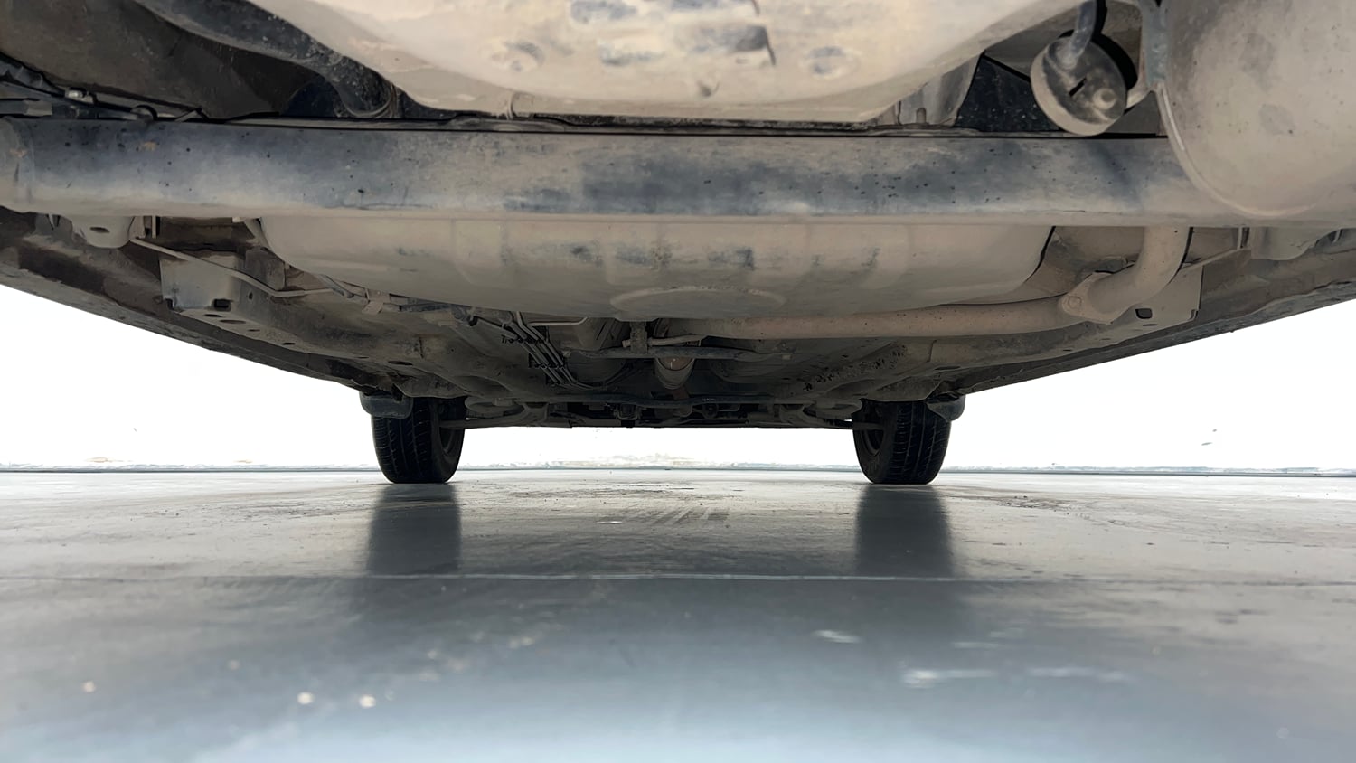 Used 2022 Tata Tiago XZ Petrol Manual extra REAR UNDERBODY VIEW (TAKEN FROM REAR)