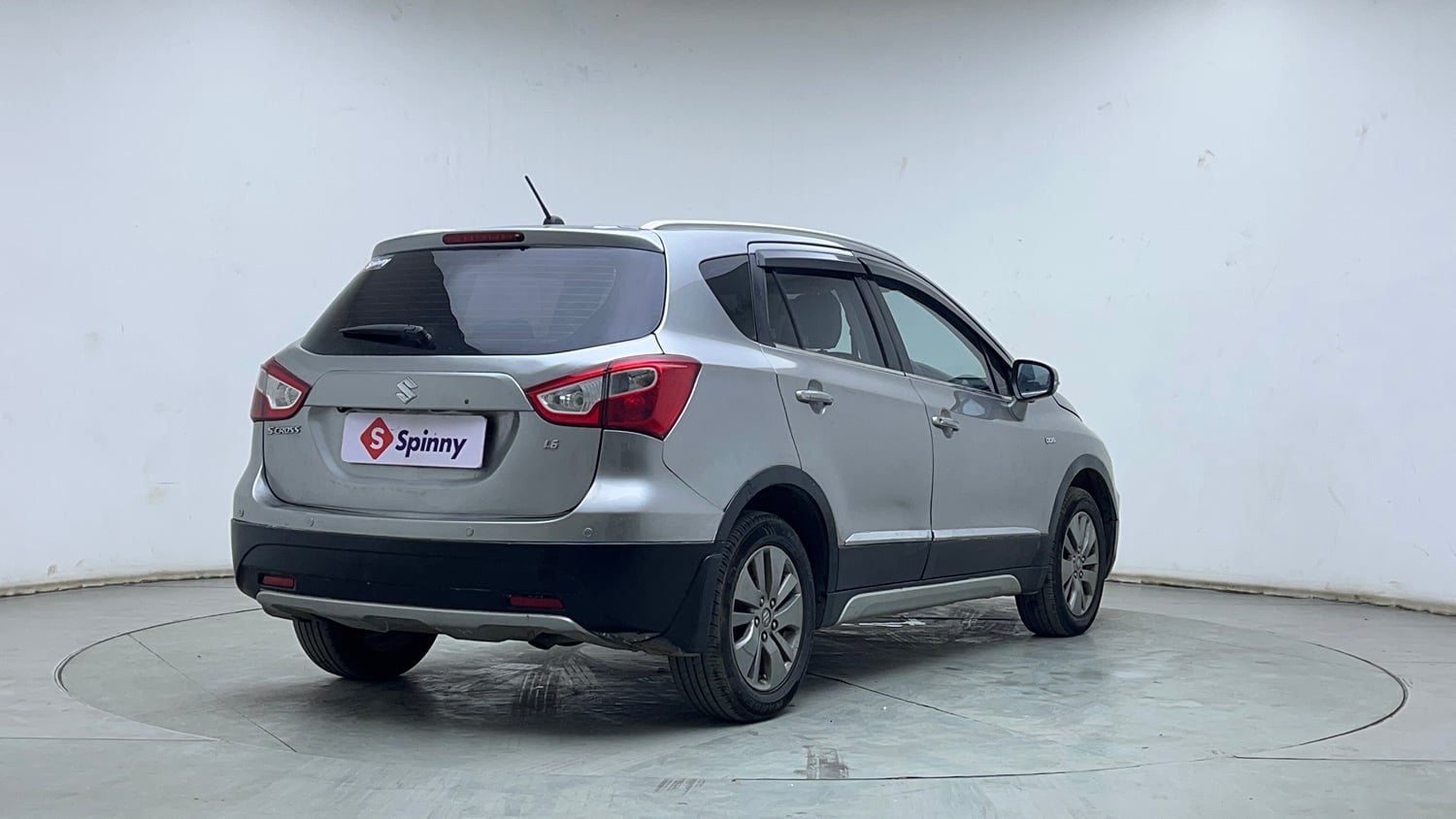 Used 2017 Maruti Suzuki S-Cross Alpha 1.6 Diesel Manual exterior RIGHT REAR CORNER VIEW