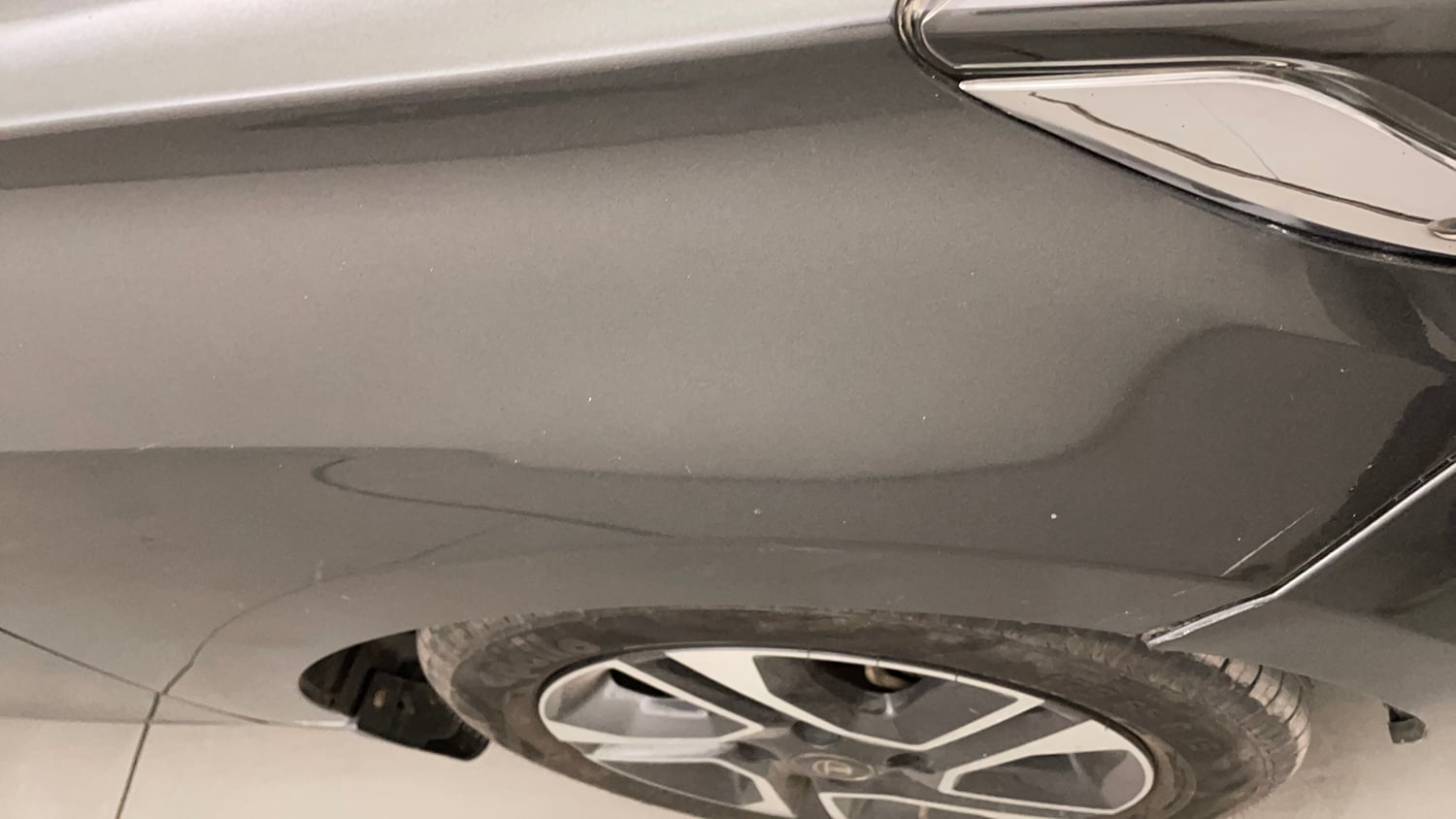 Used 2022 Tata Tiago XZA Plus Petrol Automatic dents MINOR DENT