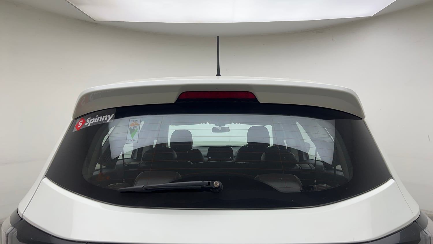 Used 2022 Tata Safari XTA Plus Diesel Automatic exterior BACK WINDSHIELD VIEW