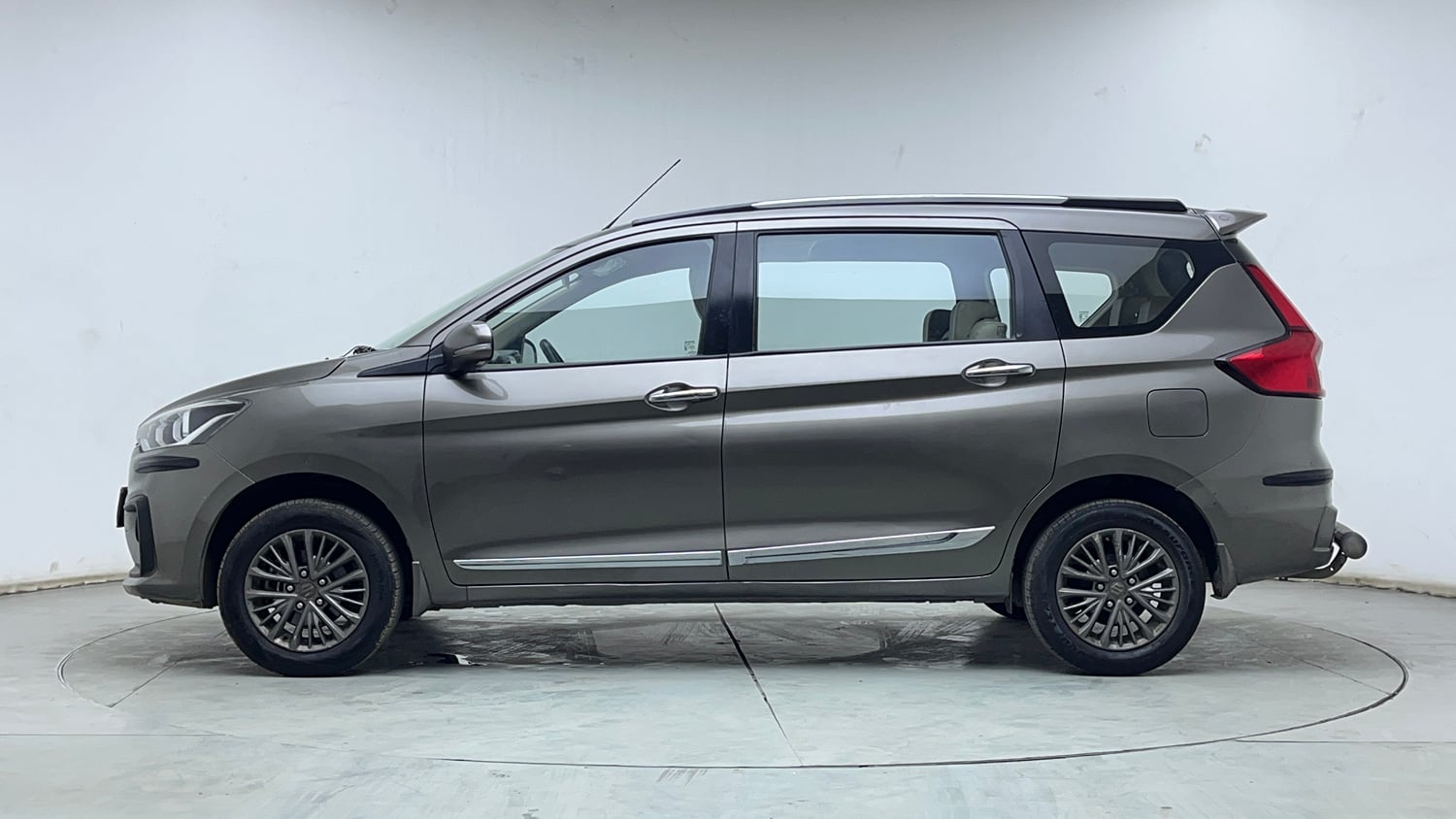 Used 2020 Maruti Suzuki New Ertiga ZXi AT Petrol Automatic exterior LEFT SIDE VIEW
