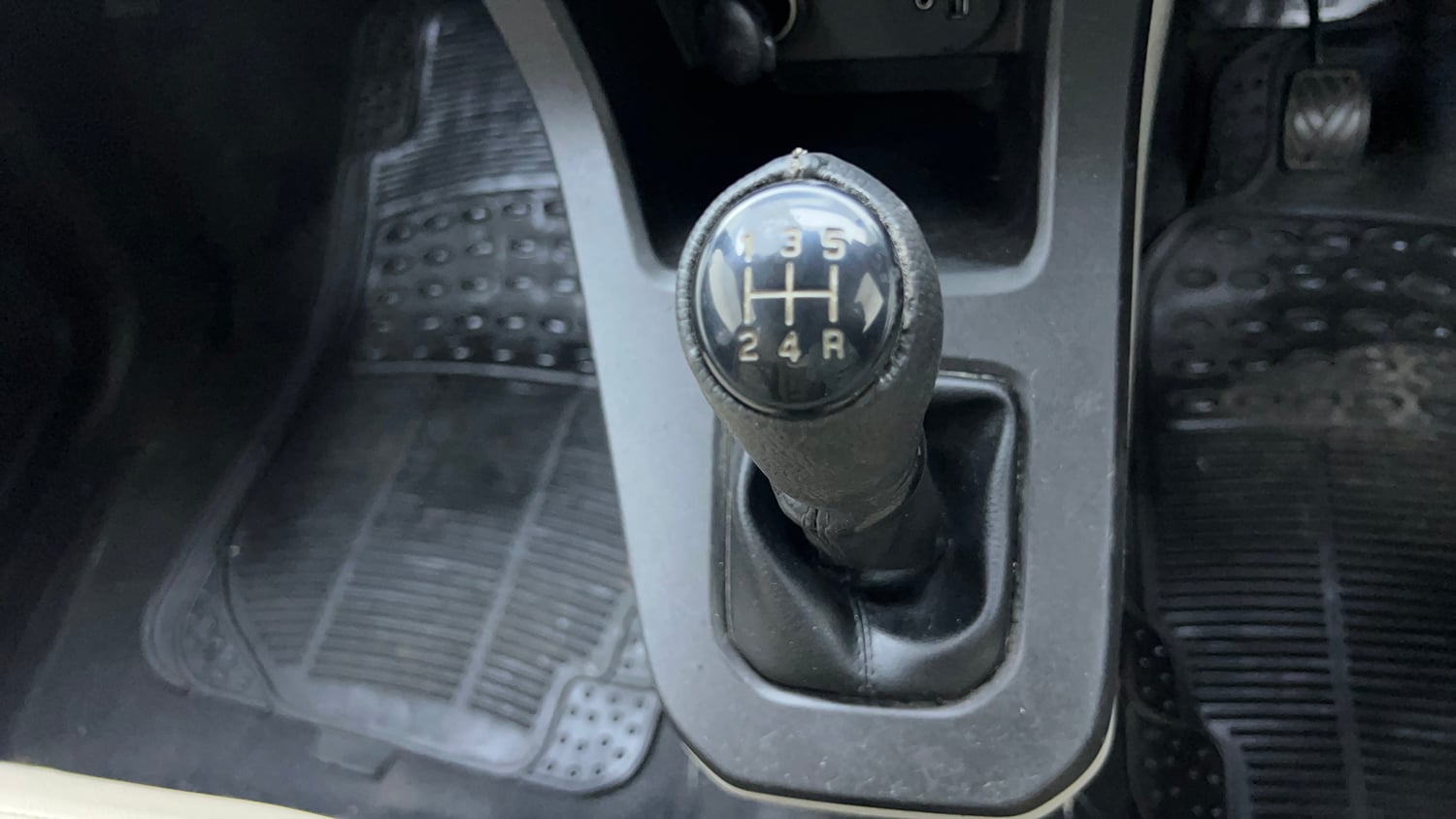 Used 2019 Maruti Suzuki Wagon R ZXi 1.2 Petrol Manual interior GEAR  KNOB VIEW