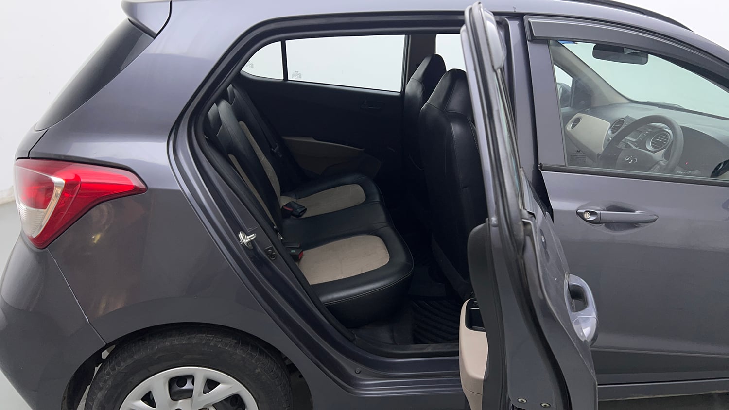 Used 2019 Hyundai Grand i10 Magna 1.2 Kappa VTVT Petrol Manual interior RIGHT SIDE REAR DOOR CABIN VIEW