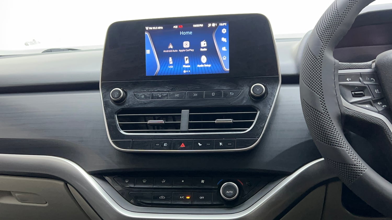 Used 2022 Tata Safari XTA Plus Diesel Automatic interior MUSIC SYSTEM & AC CONTROL VIEW