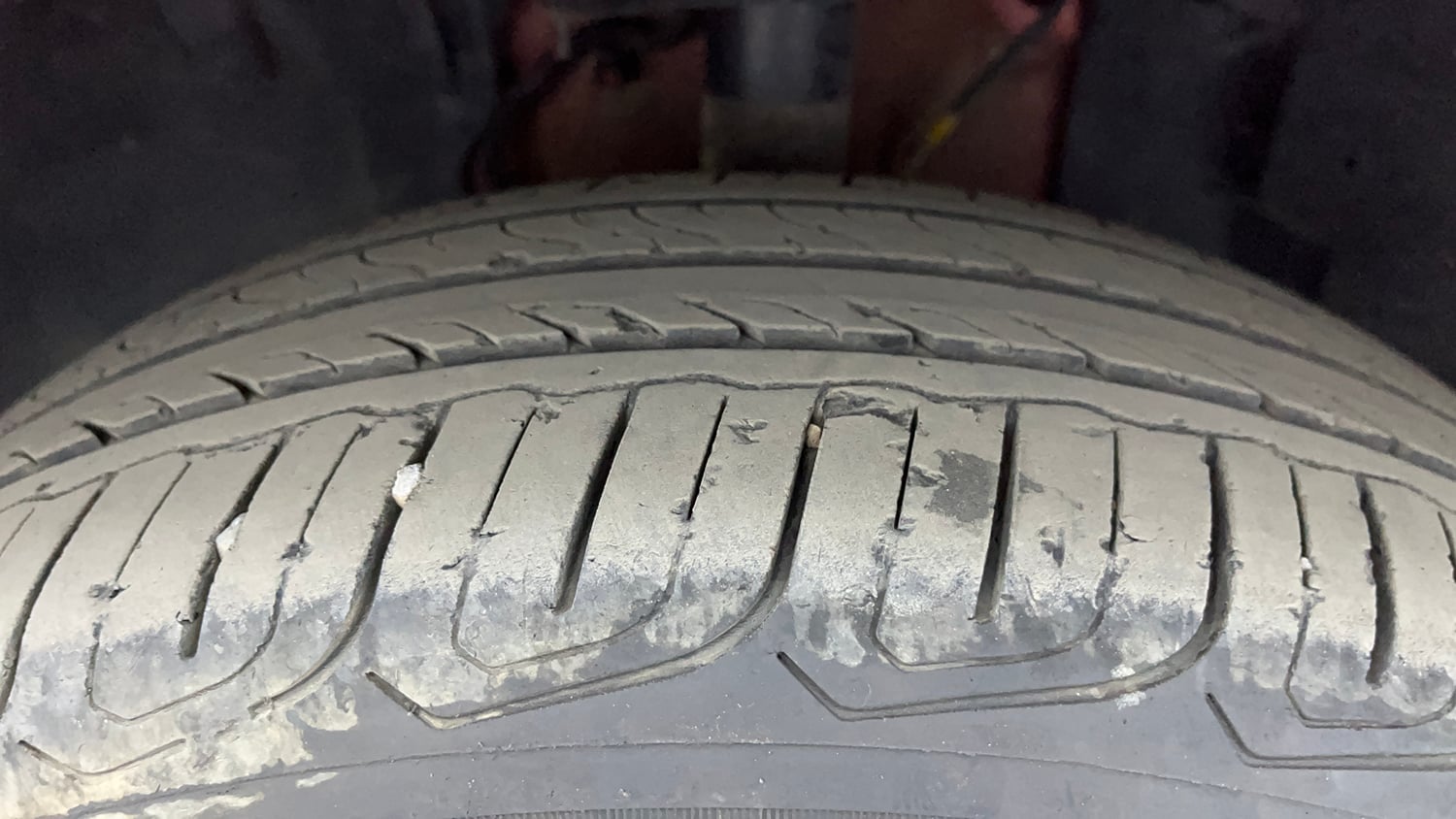 Used 2023 Tata Altroz XZ Diesel Diesel Manual tyres LEFT FRONT TYRE TREAD VIEW