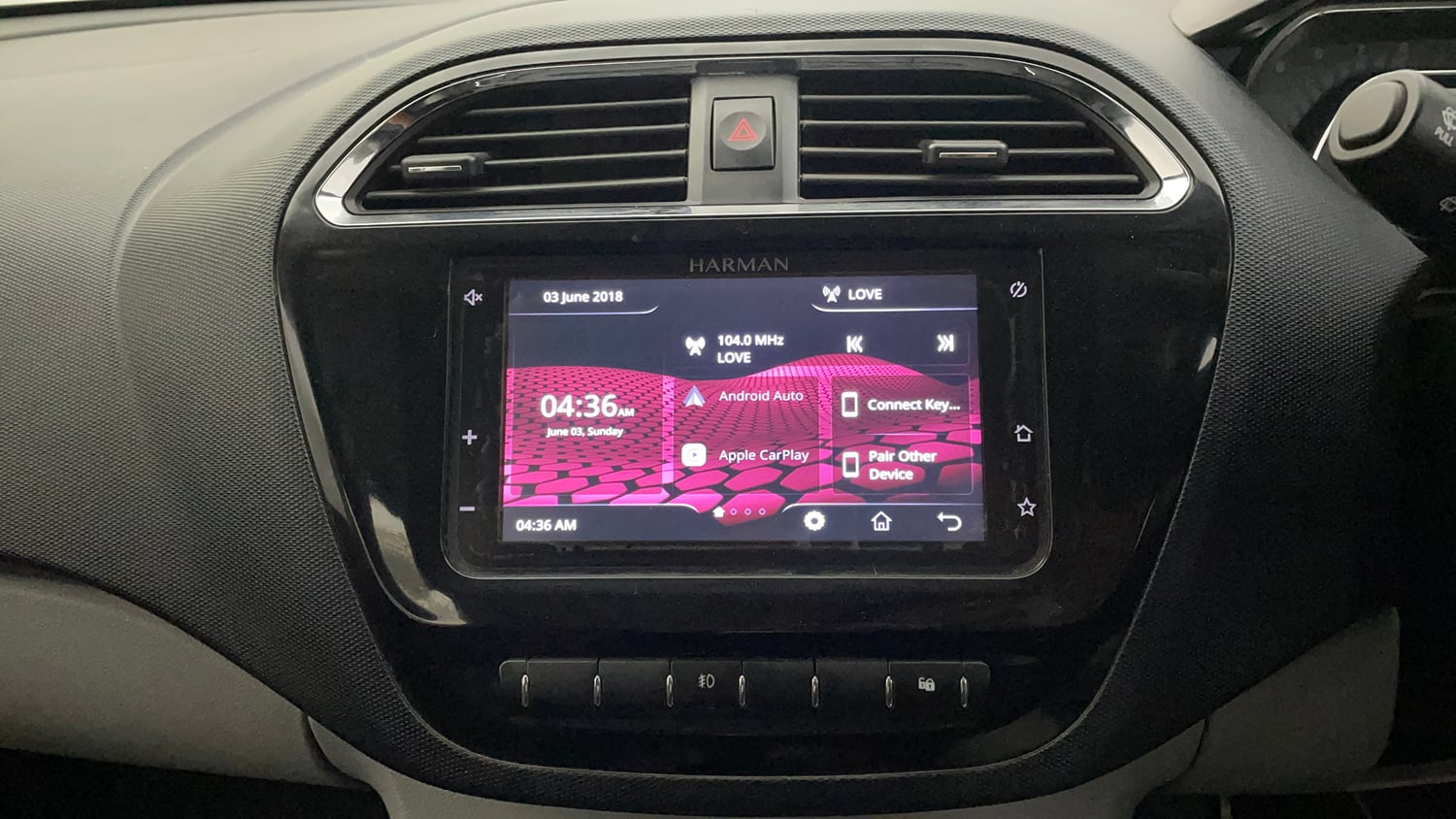 Used 2022 Tata Tiago XZA Plus Petrol Automatic top_features Integrated (in-dash) music system