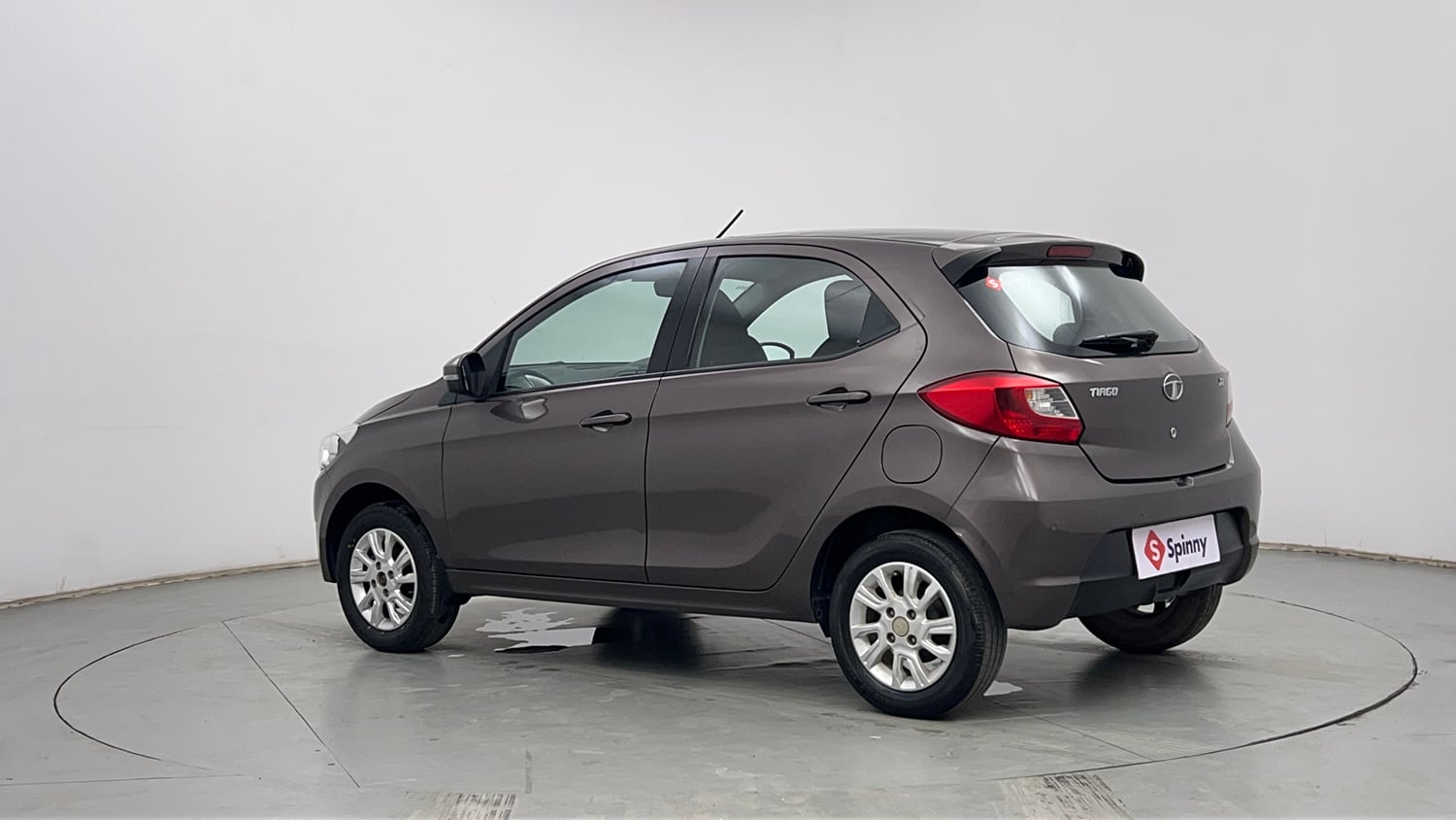 Used 2018 Tata Tiago Revotron XZ Petrol Manual exterior LEFT REAR CORNER VIEW