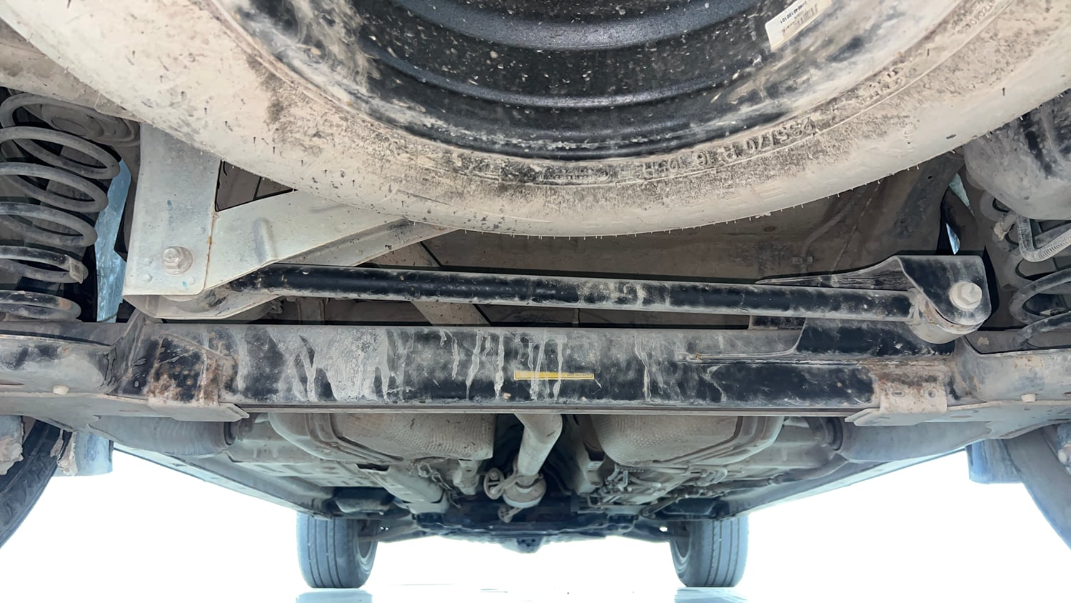 Used 2022 Tata Safari XTA Plus Diesel Automatic extra REAR UNDERBODY VIEW (TAKEN FROM REAR)