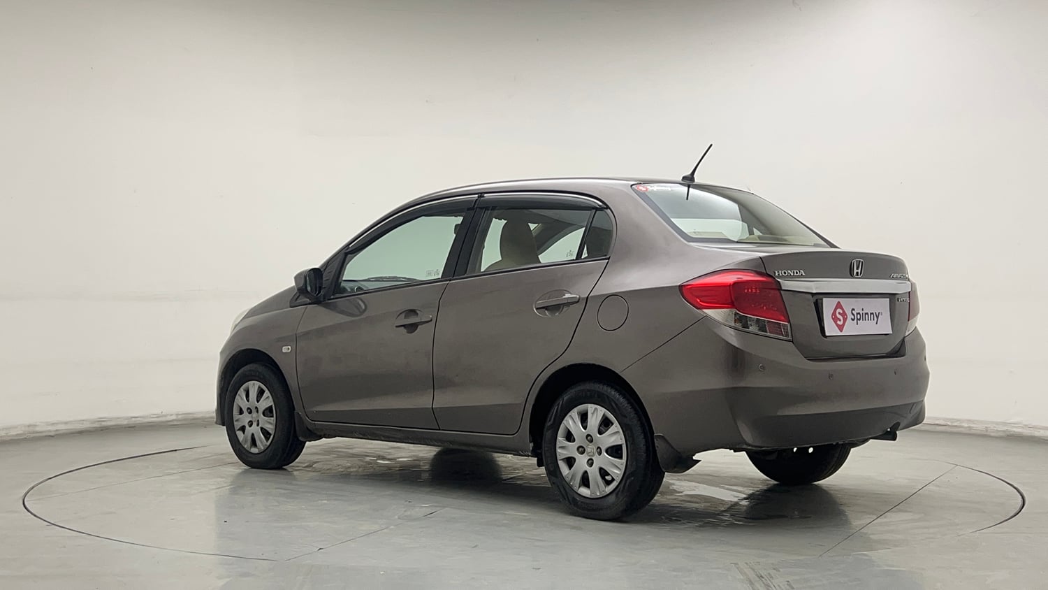 Used 2014 Honda Amaze 1.2 S i-VTEC Petrol Manual exterior LEFT REAR CORNER VIEW