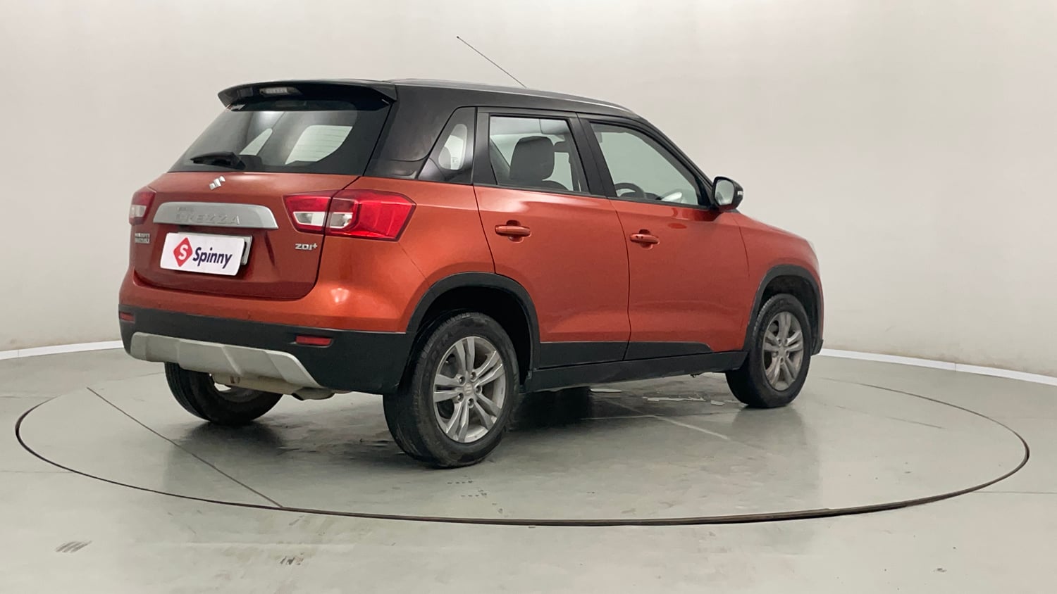 Used 2017 Maruti Suzuki Vitara Brezza ZDi+ Dual Tone Diesel Manual exterior RIGHT REAR CORNER VIEW